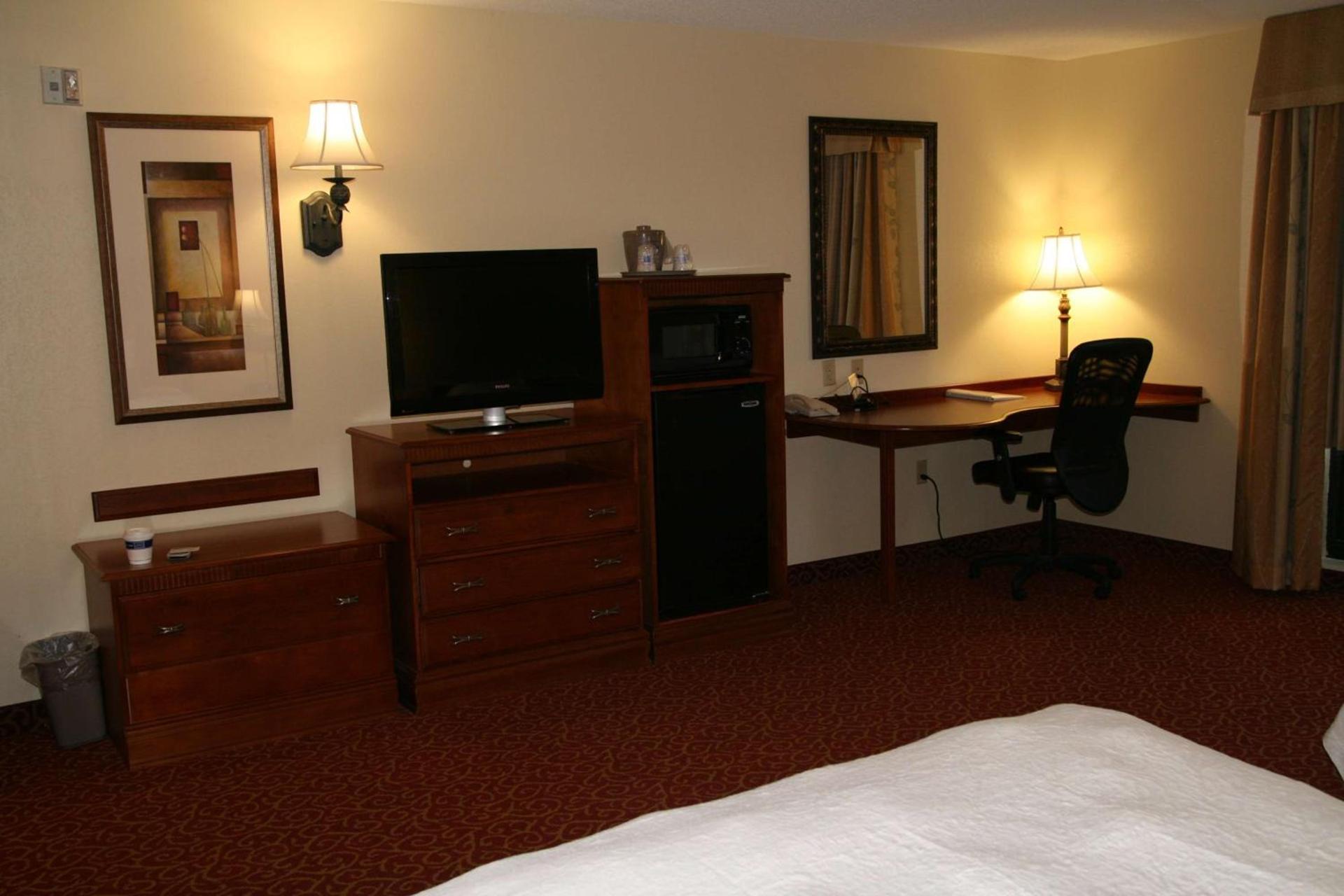 Hampton Inn & Suites McComb photo 46
