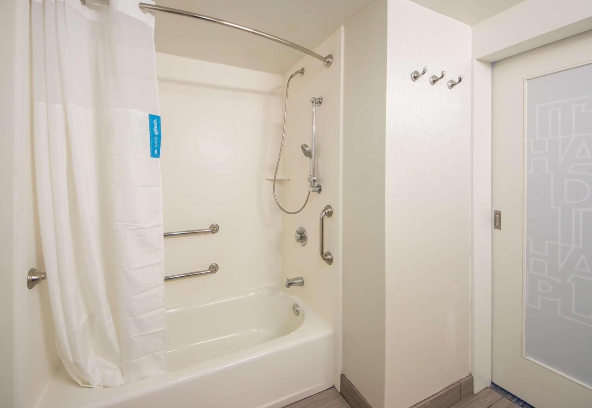 Hampton Inn Lakeland photo 24