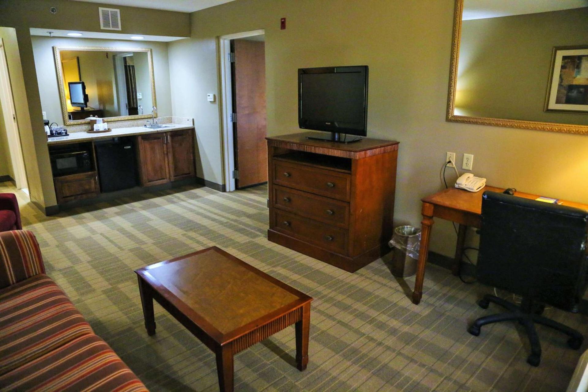 Hampton Inn & Suites McComb photo 54