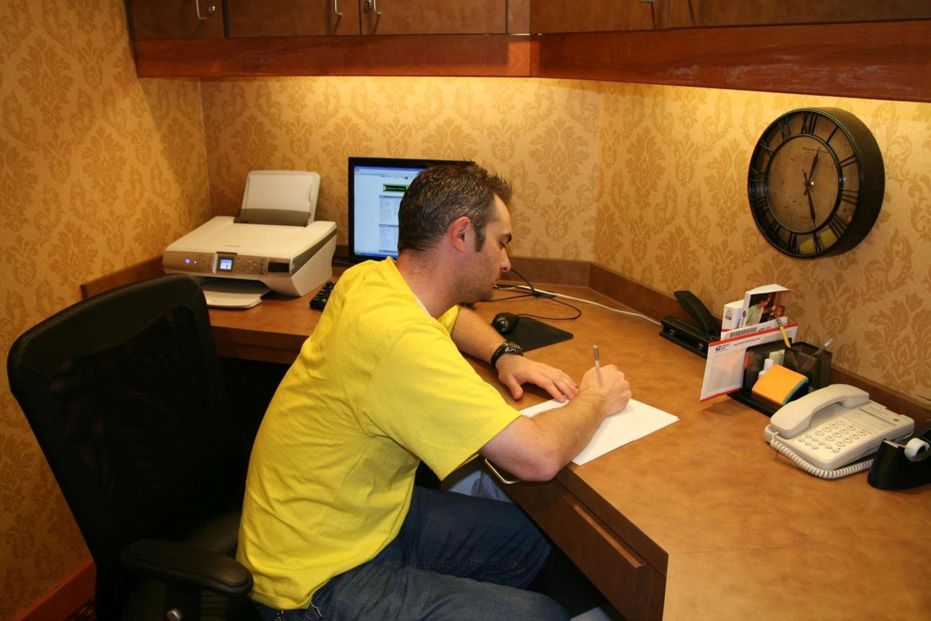 Hampton Inn & Suites McComb photo 55