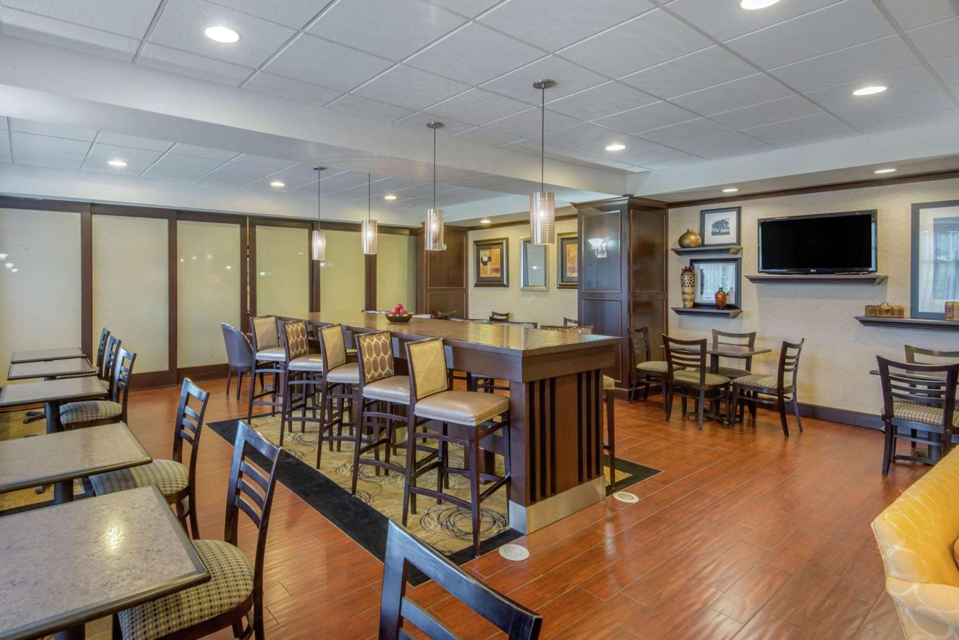 Hampton Inn Meadville photo 6