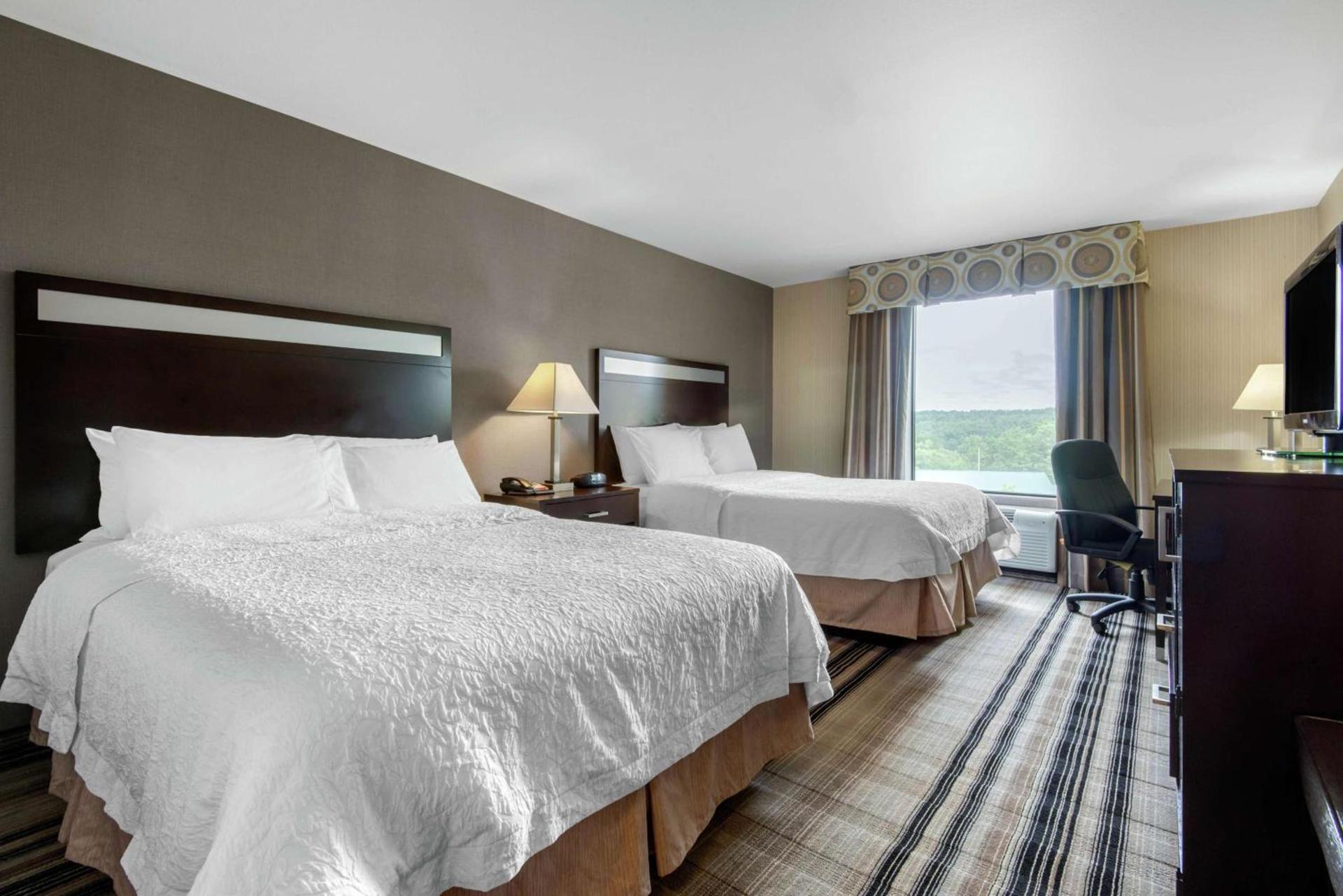 Hampton Inn Meadville photo 43