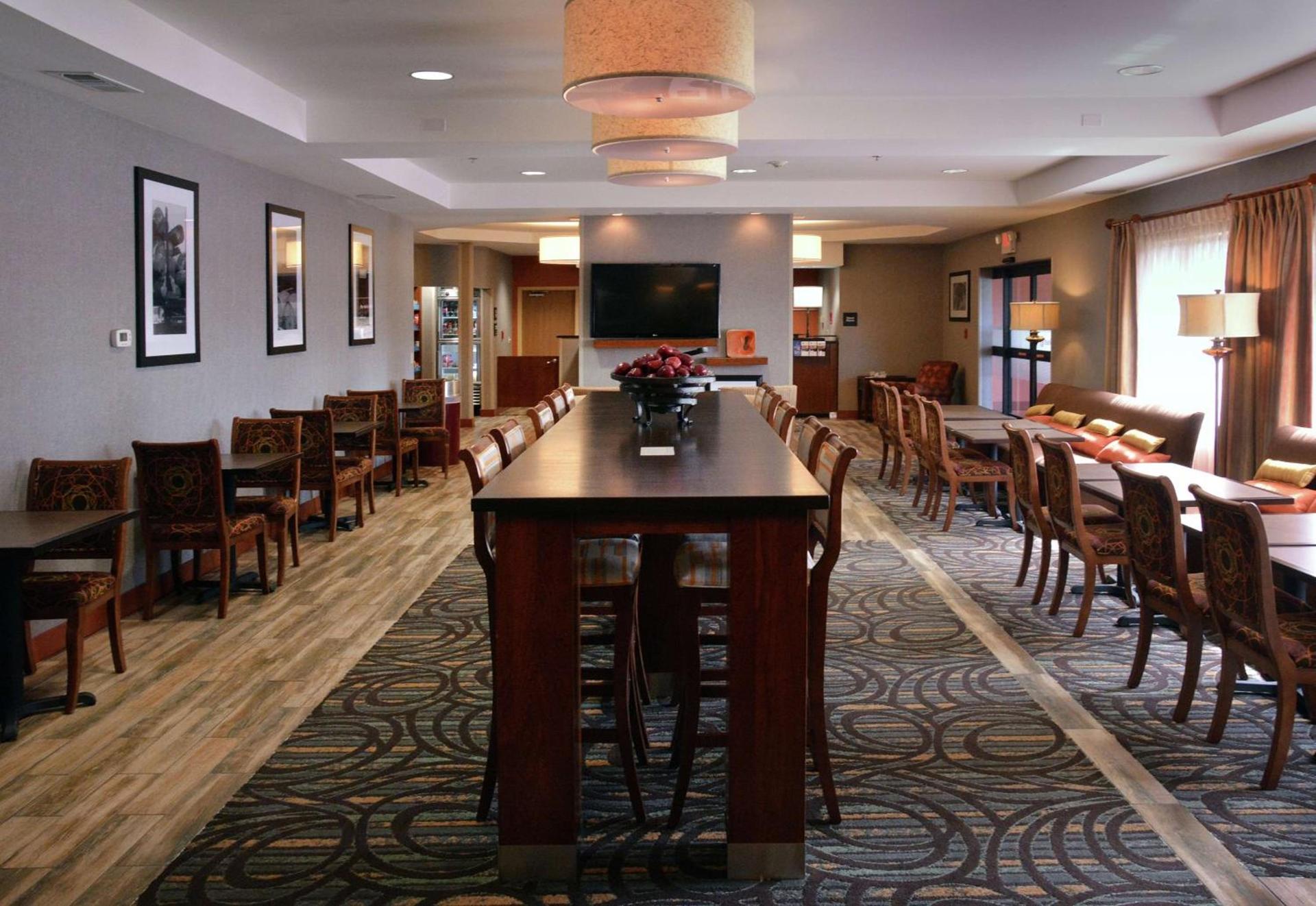 Hampton Inn Medford photo 46