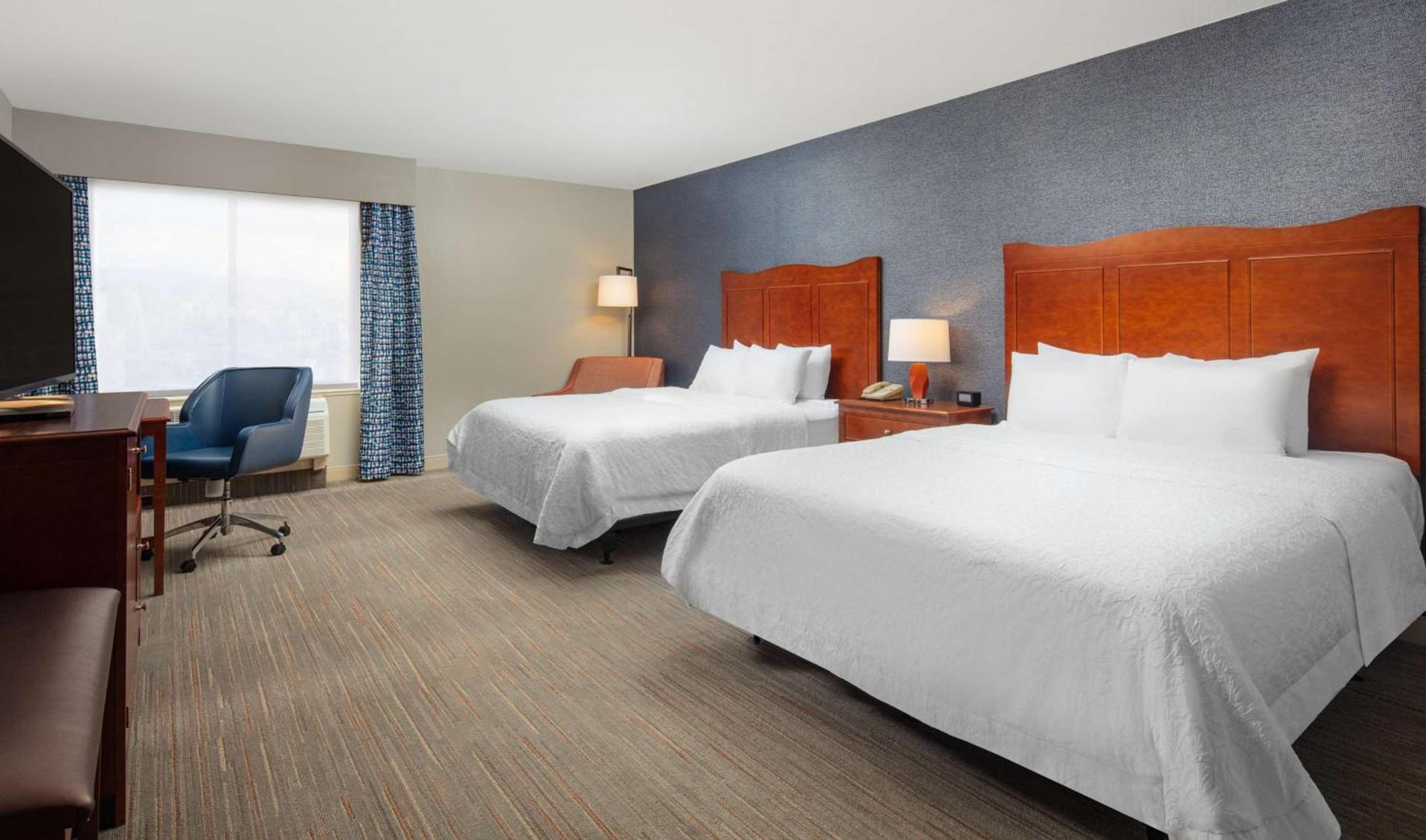 Hampton Inn Medford photo 33