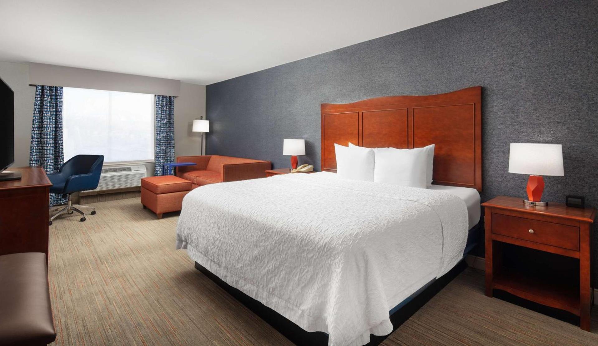 Hampton Inn Medford photo 39