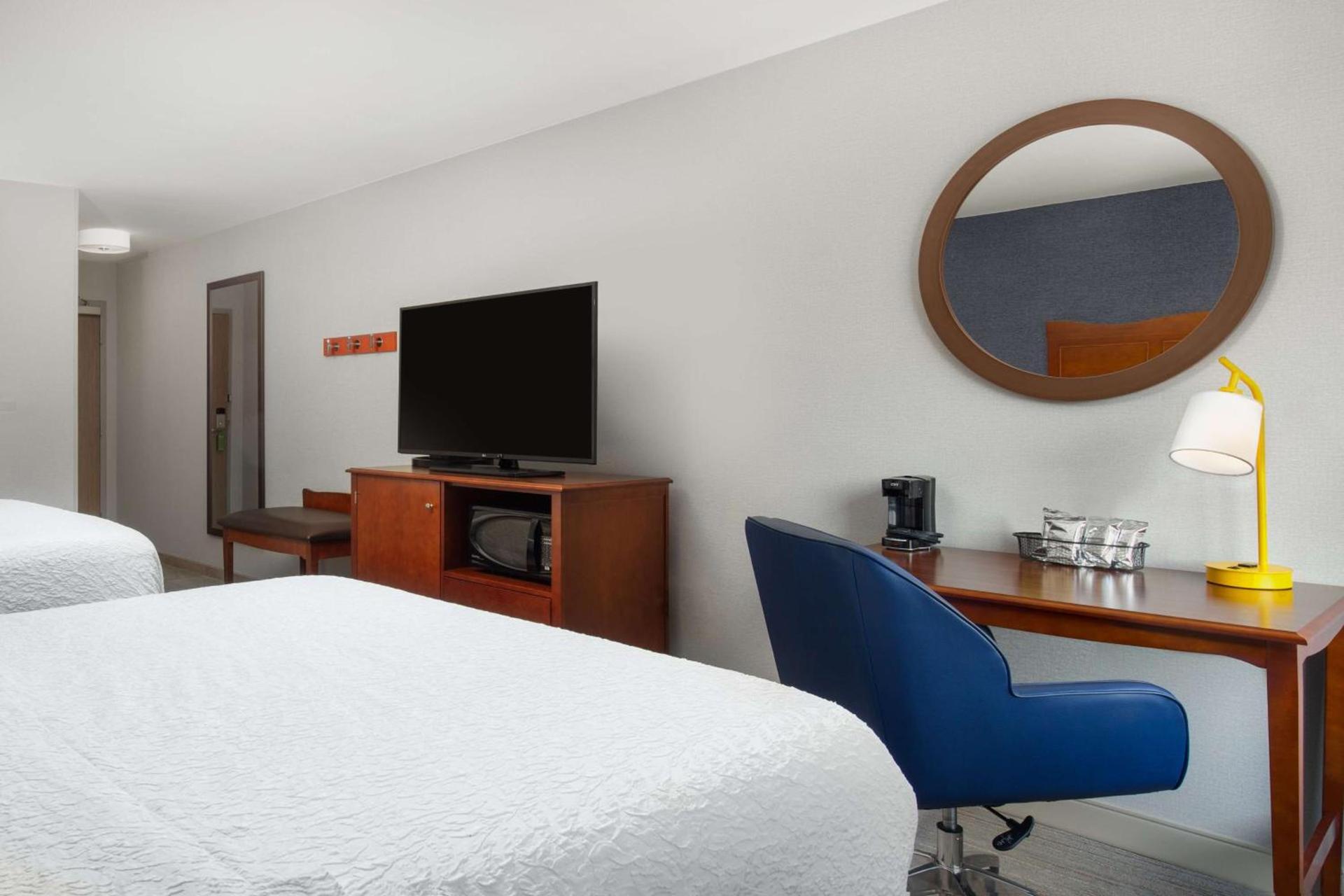 Hampton Inn Medford photo 43