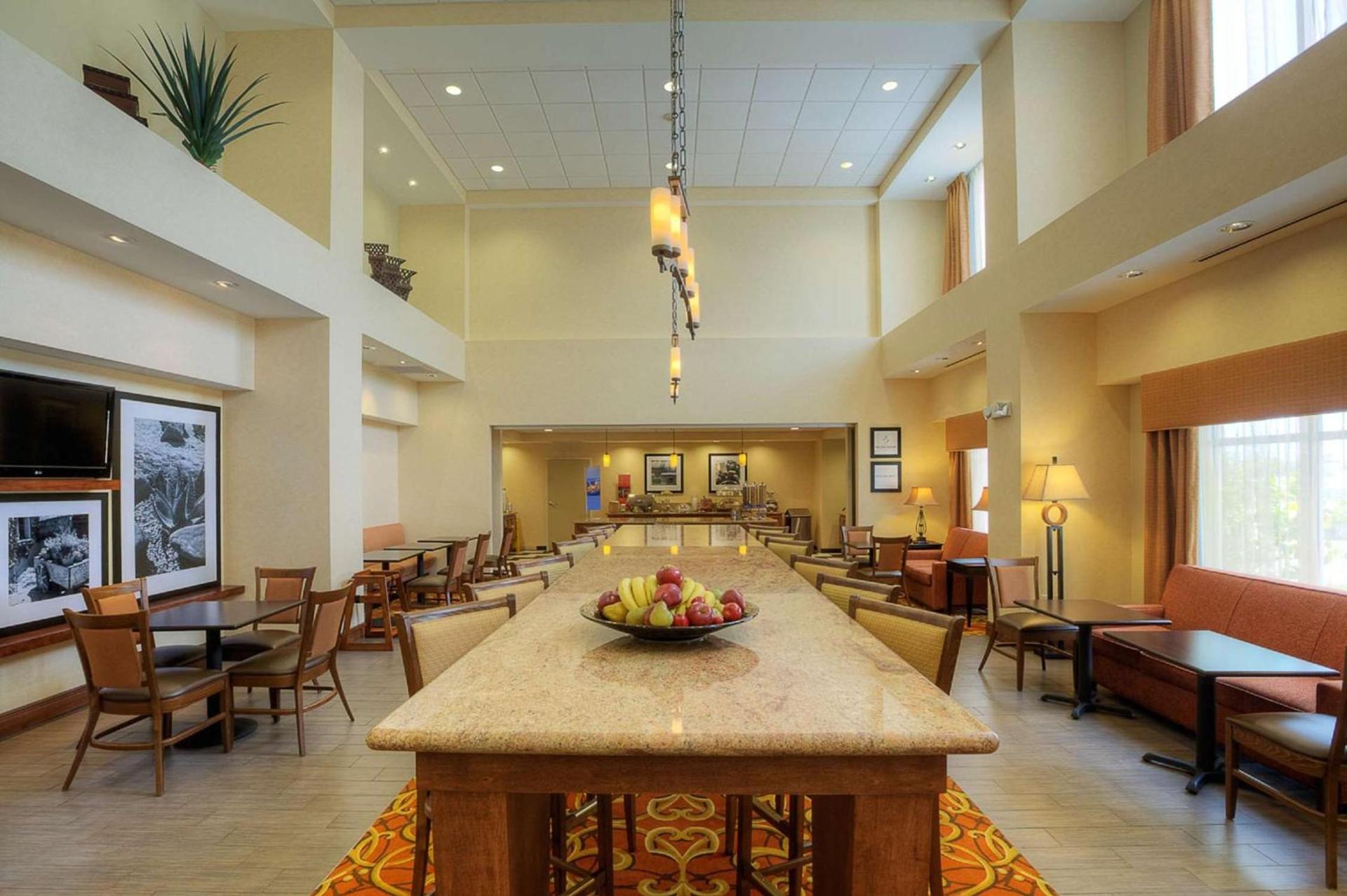 Hampton Inn & Suites McAllen photo 5