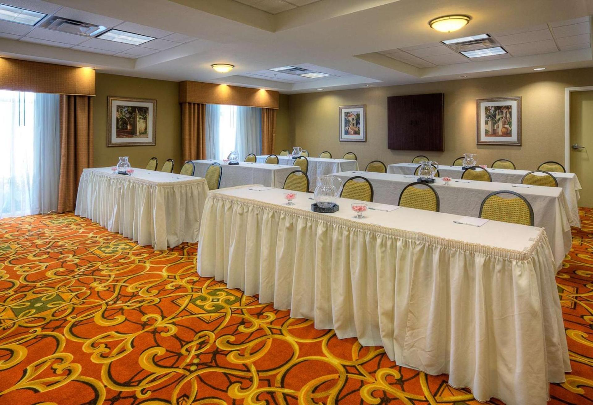Hampton Inn & Suites McAllen photo 22