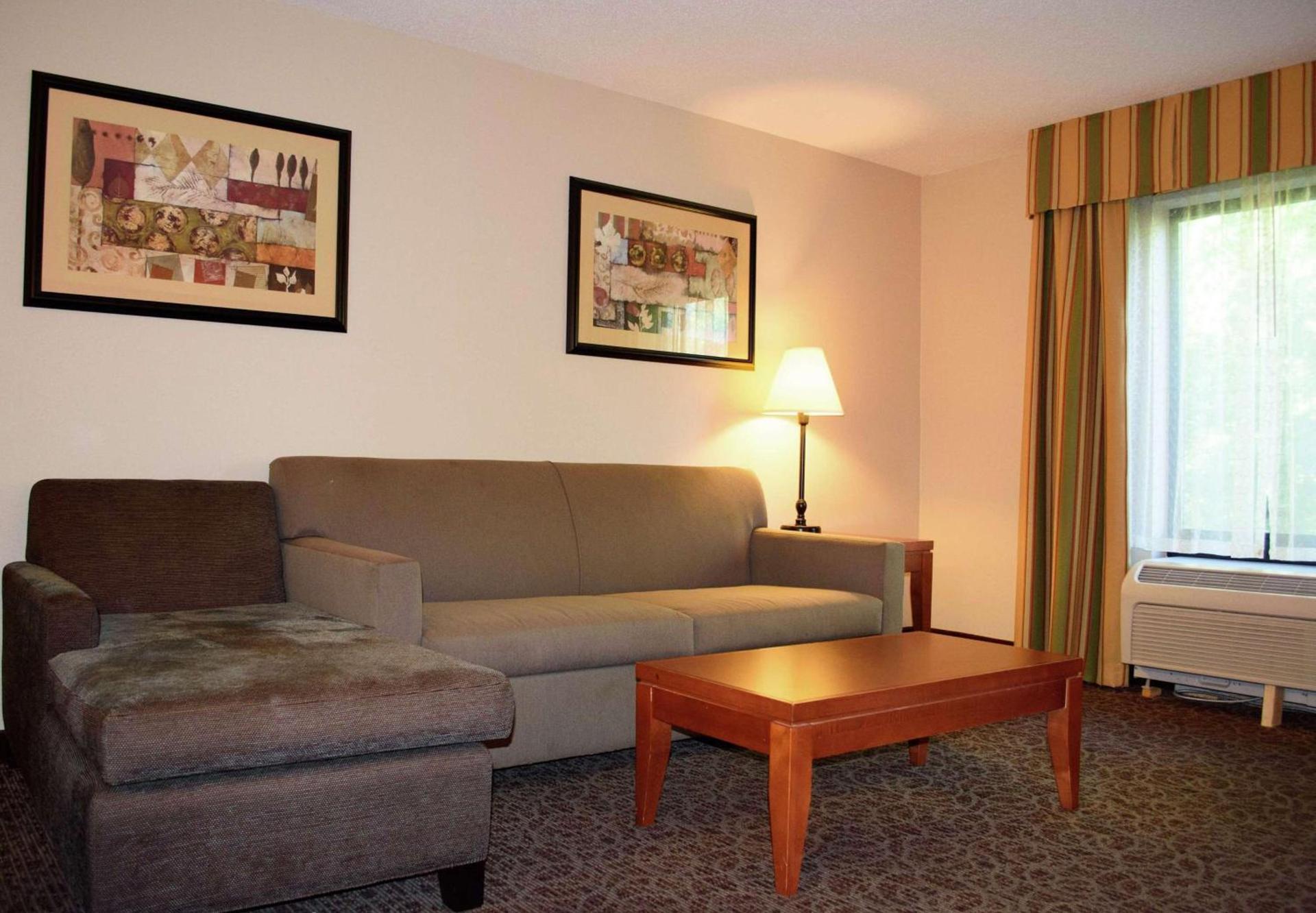 Hampton Inn Montgomery-South-Airport photo 21