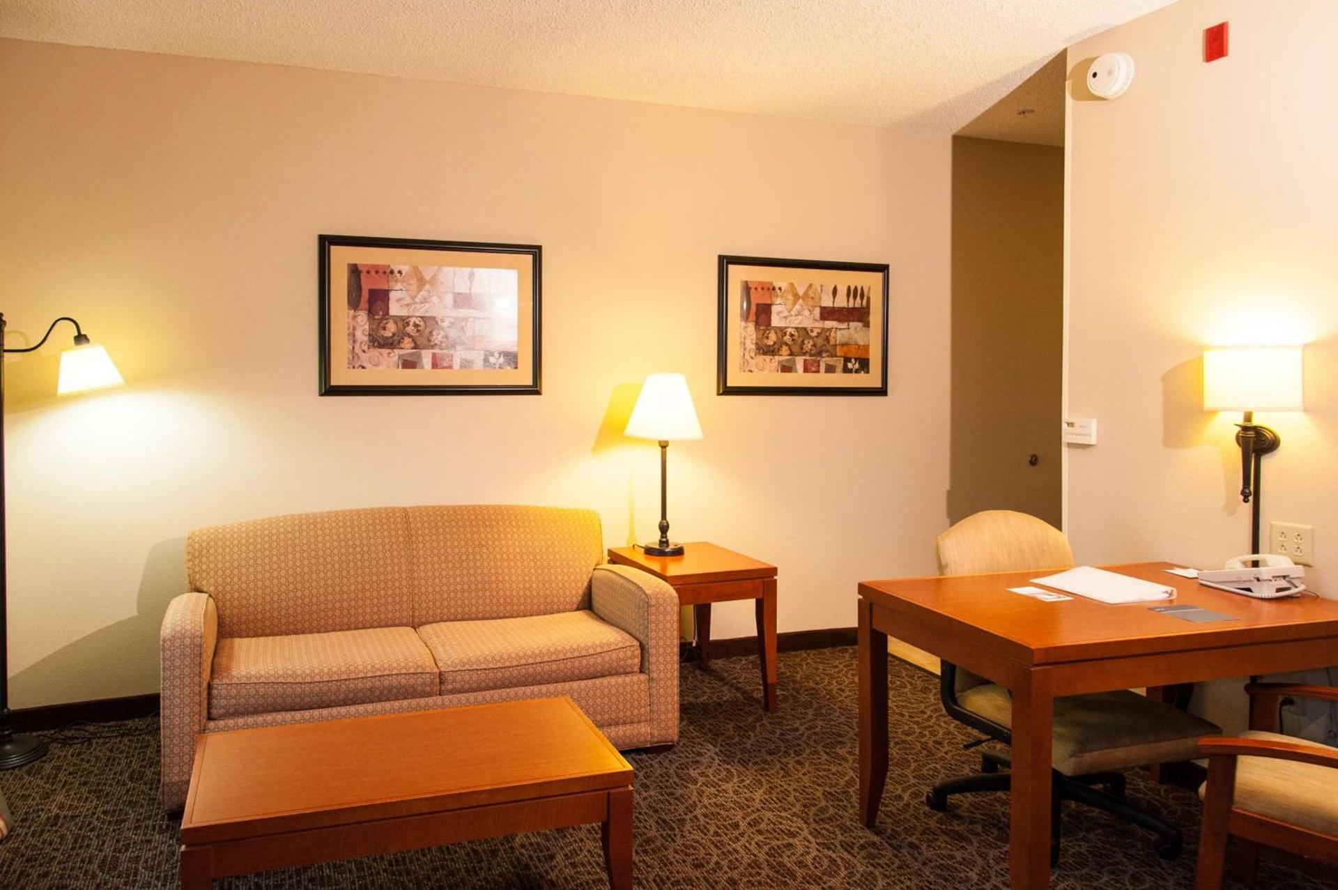Hampton Inn Montgomery-South-Airport photo 38