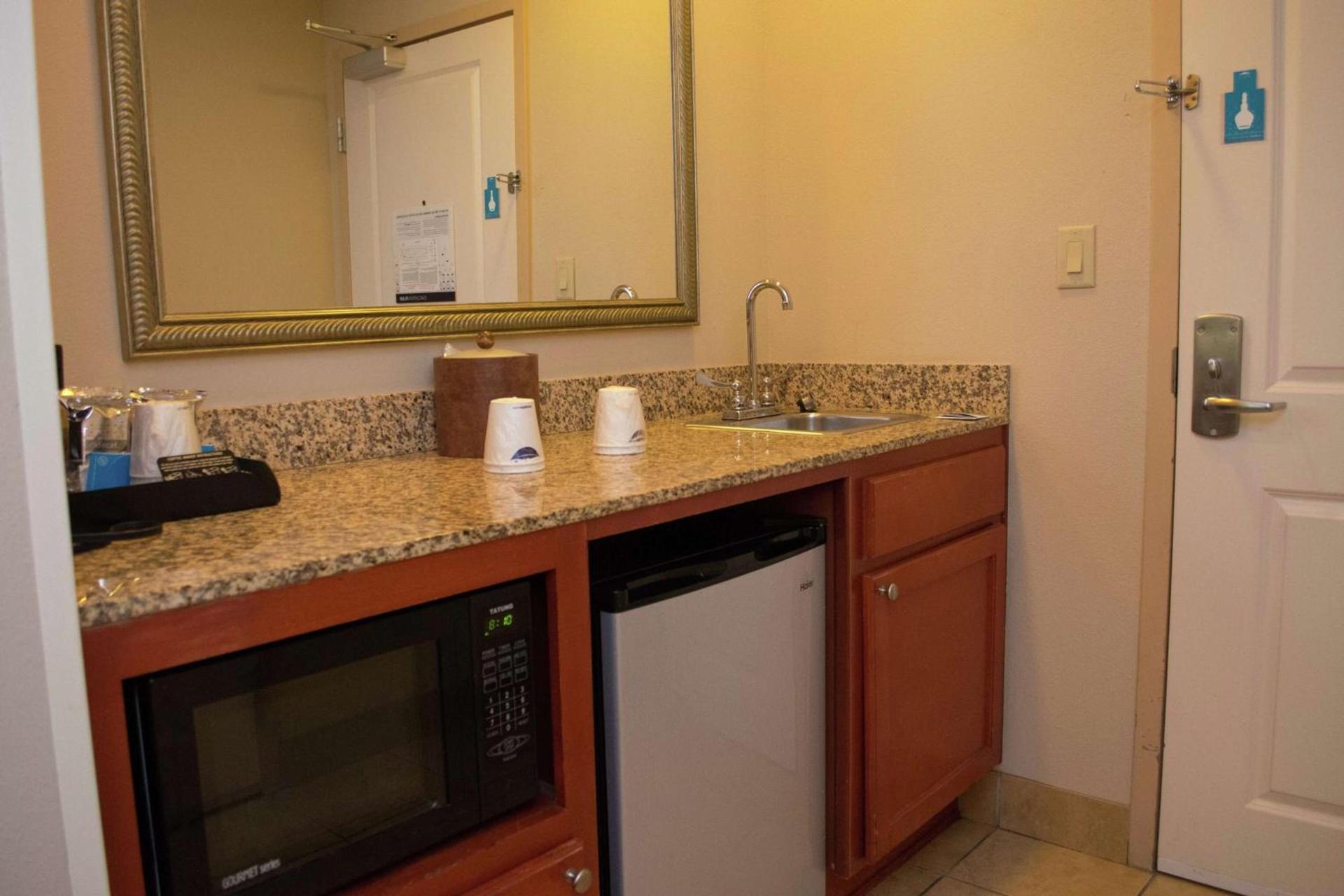 Hampton Inn Montgomery-South-Airport photo 52