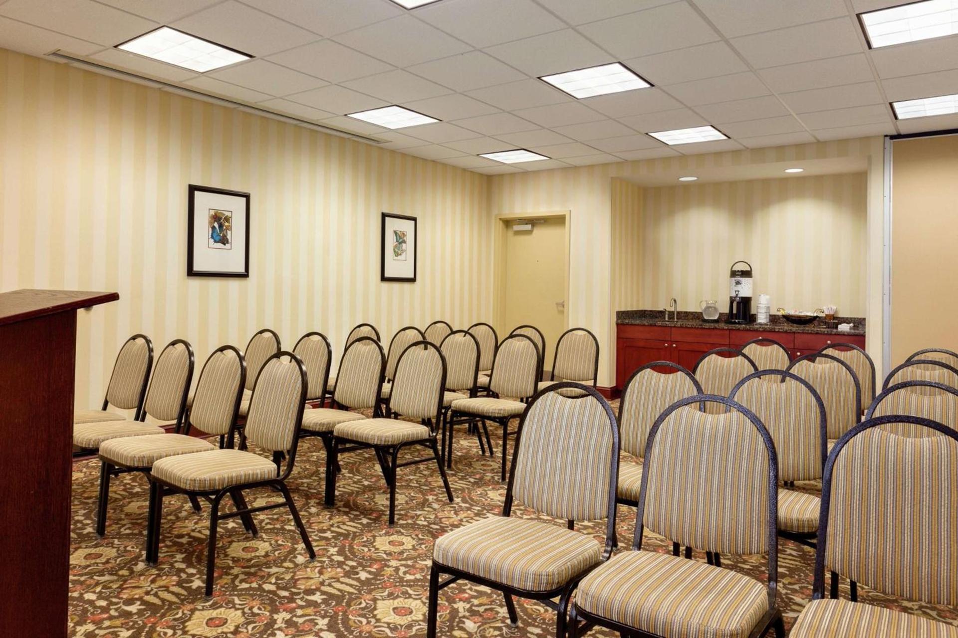 Hampton Inn & Suites Prattville photo 31