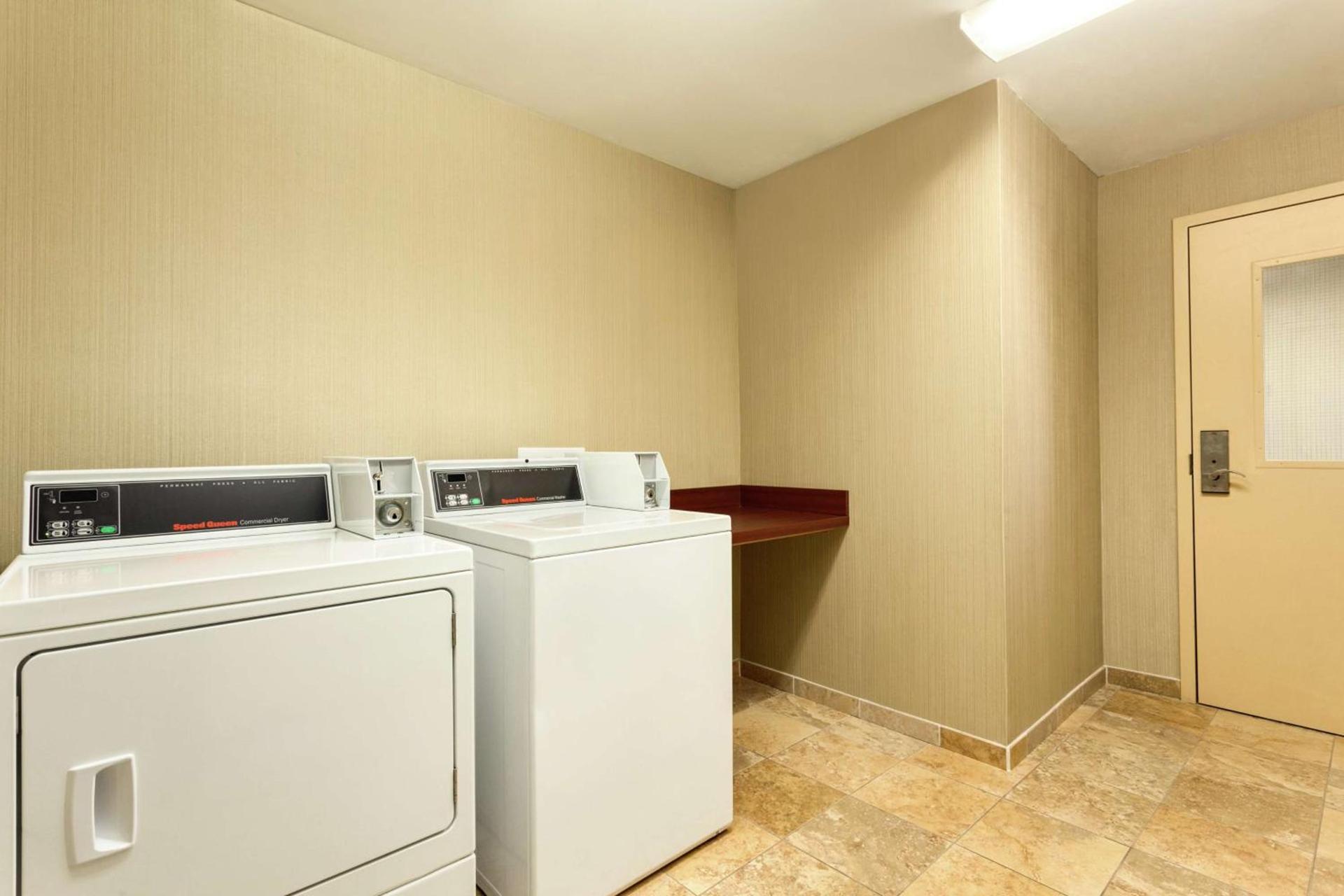 Hampton Inn & Suites Prattville photo 35