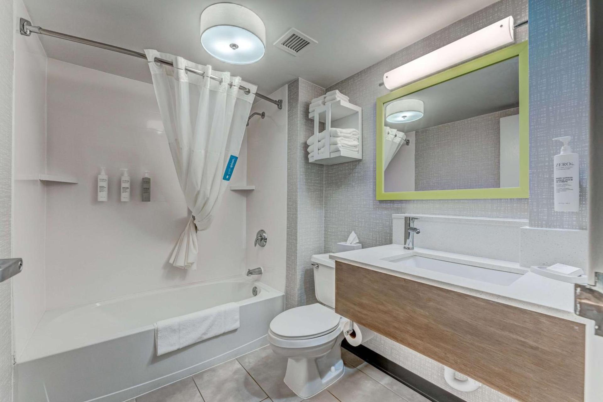 Hampton Inn Morgantown photo 27