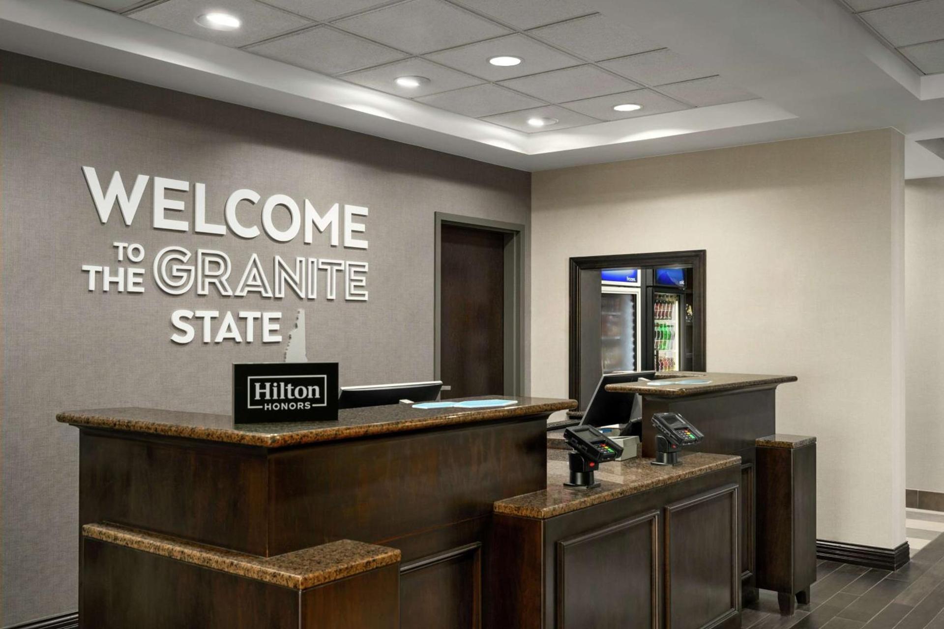 Hampton Inn & Suites Exeter photo 8