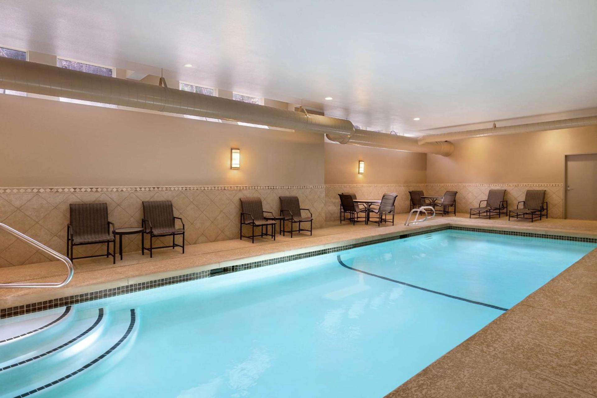 Hampton Inn & Suites Exeter photo 4