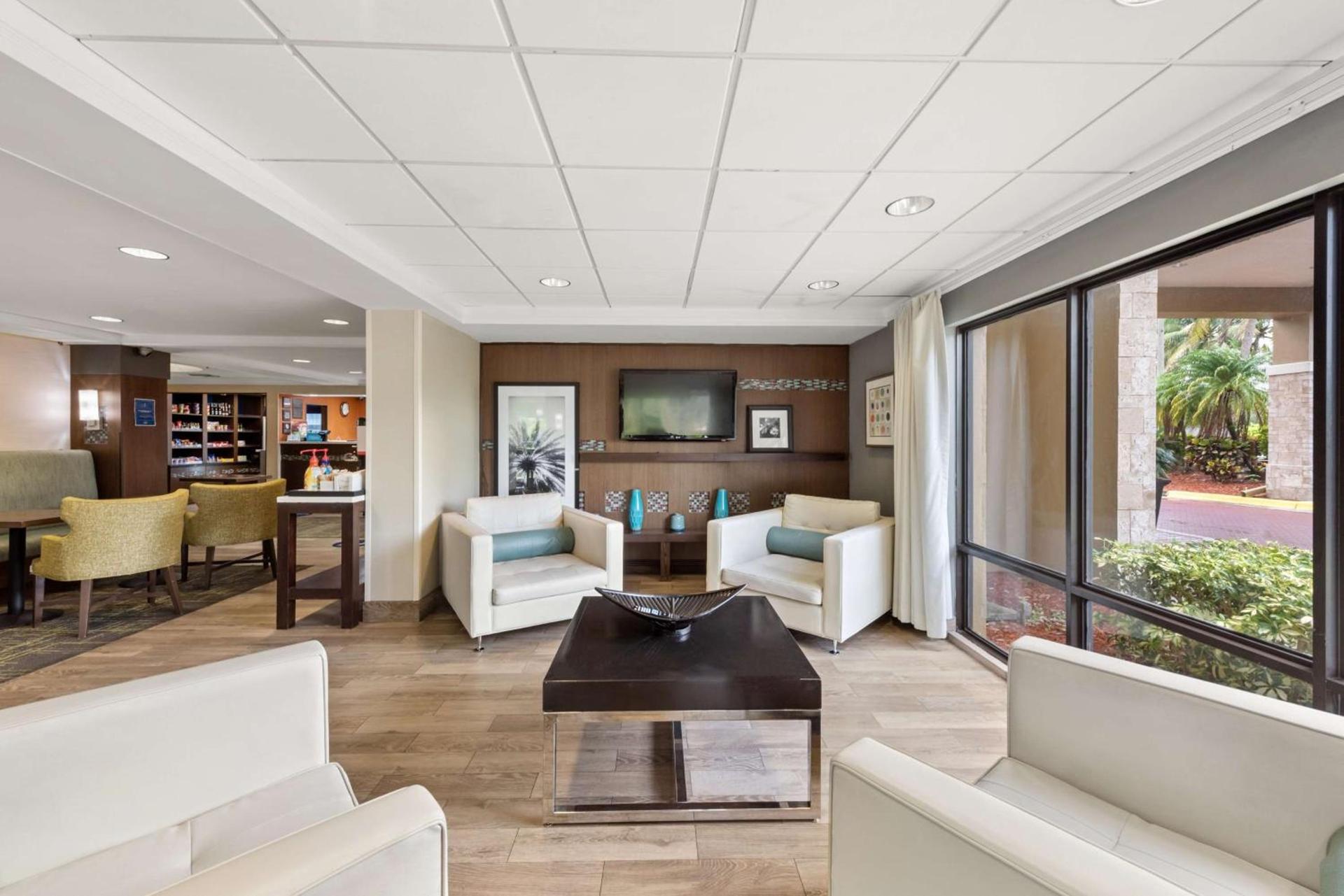 Hampton Inn Miami-Airport West photo 13