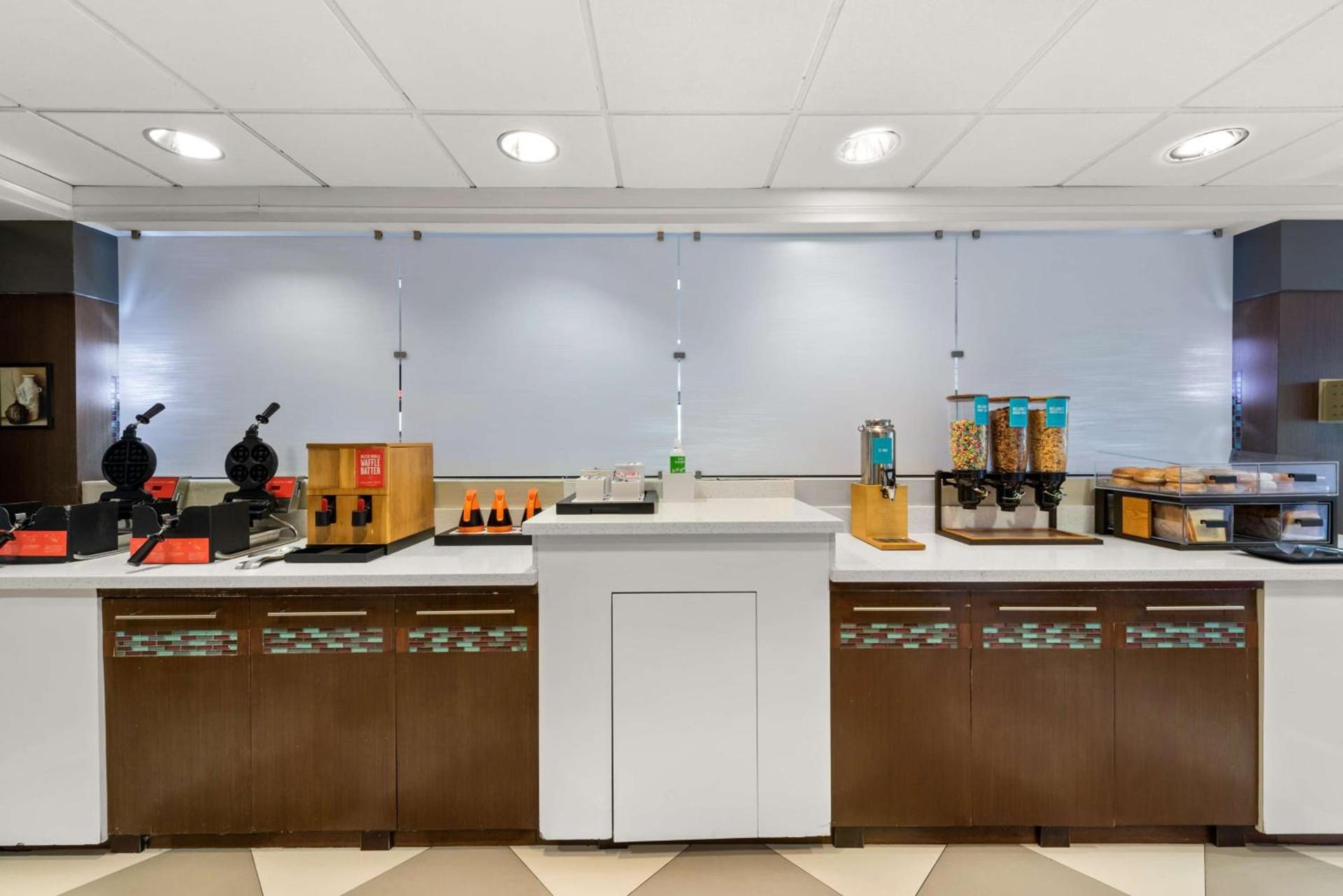 Hampton Inn Miami-Airport West photo 37