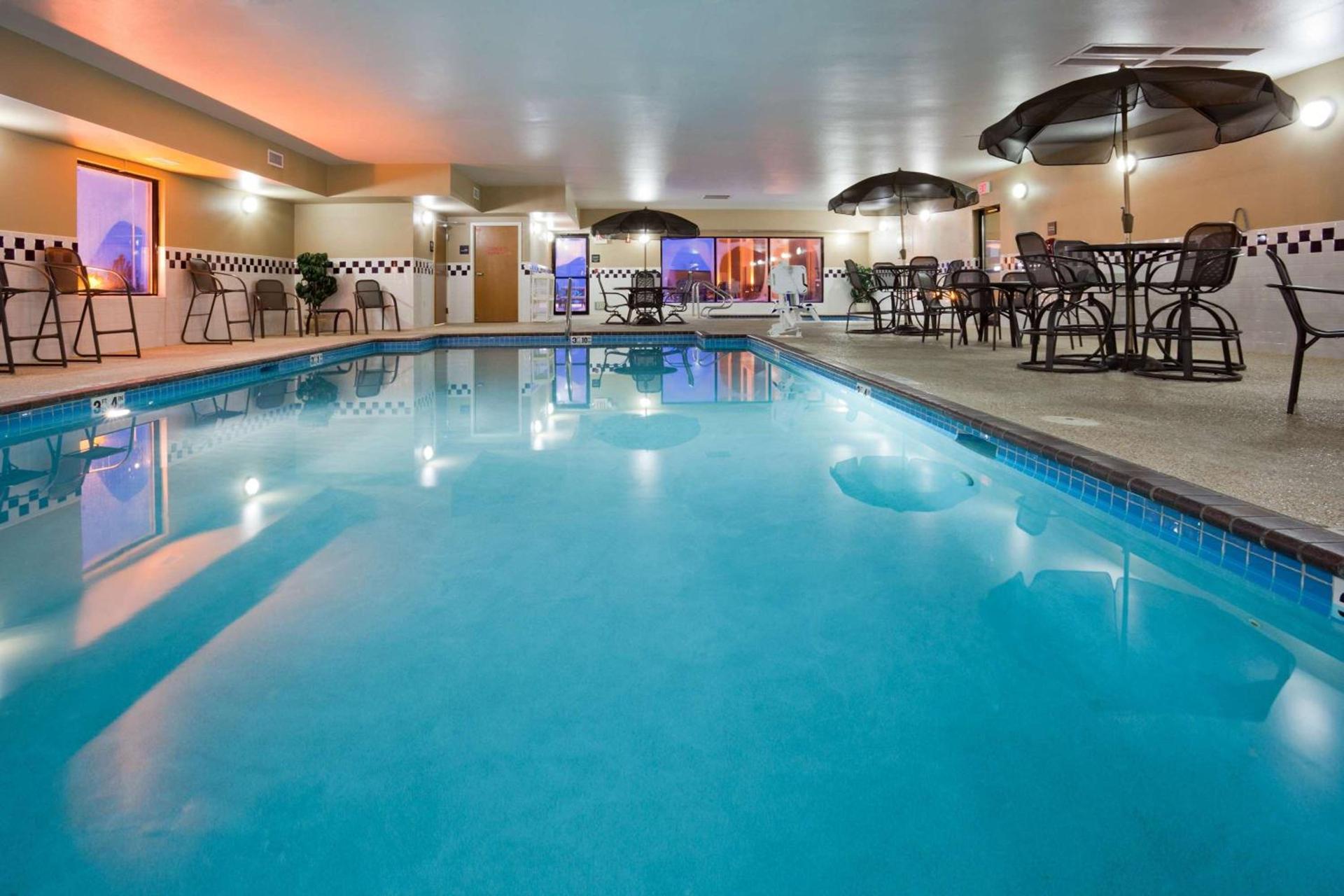 Hampton Inn Mitchell photo 5