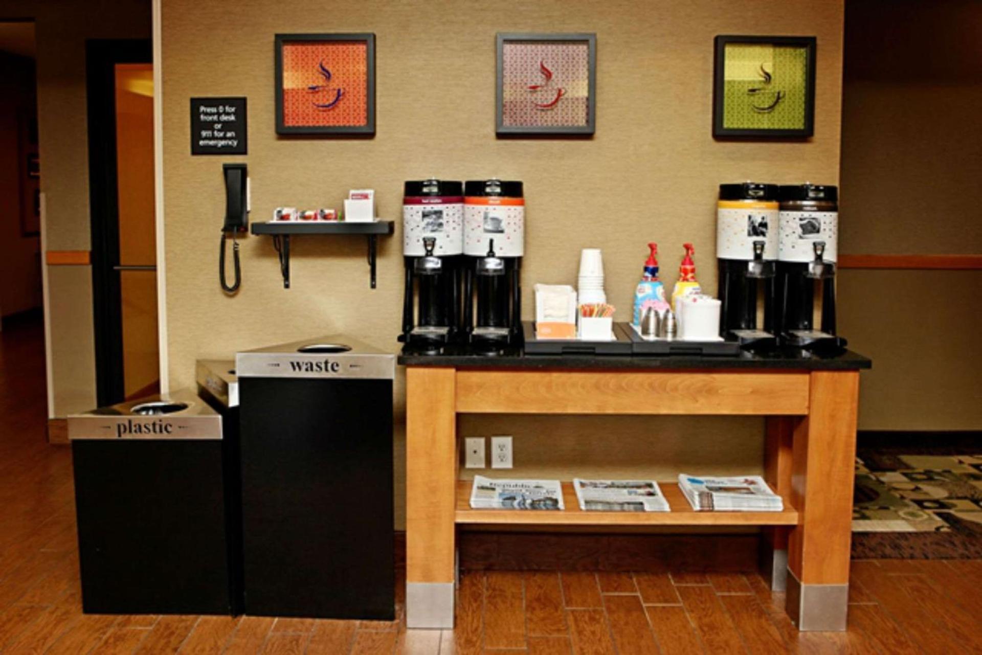 Hampton Inn Mitchell photo 8