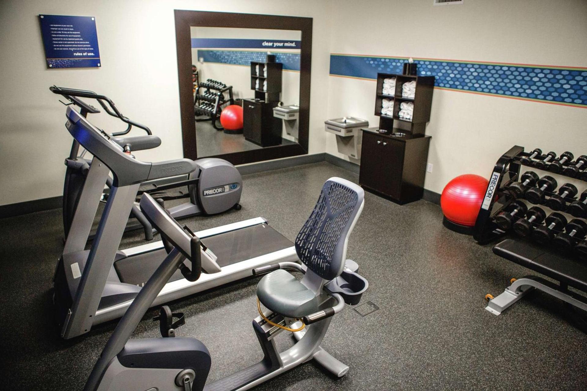 Hampton Inn Mitchell photo 10