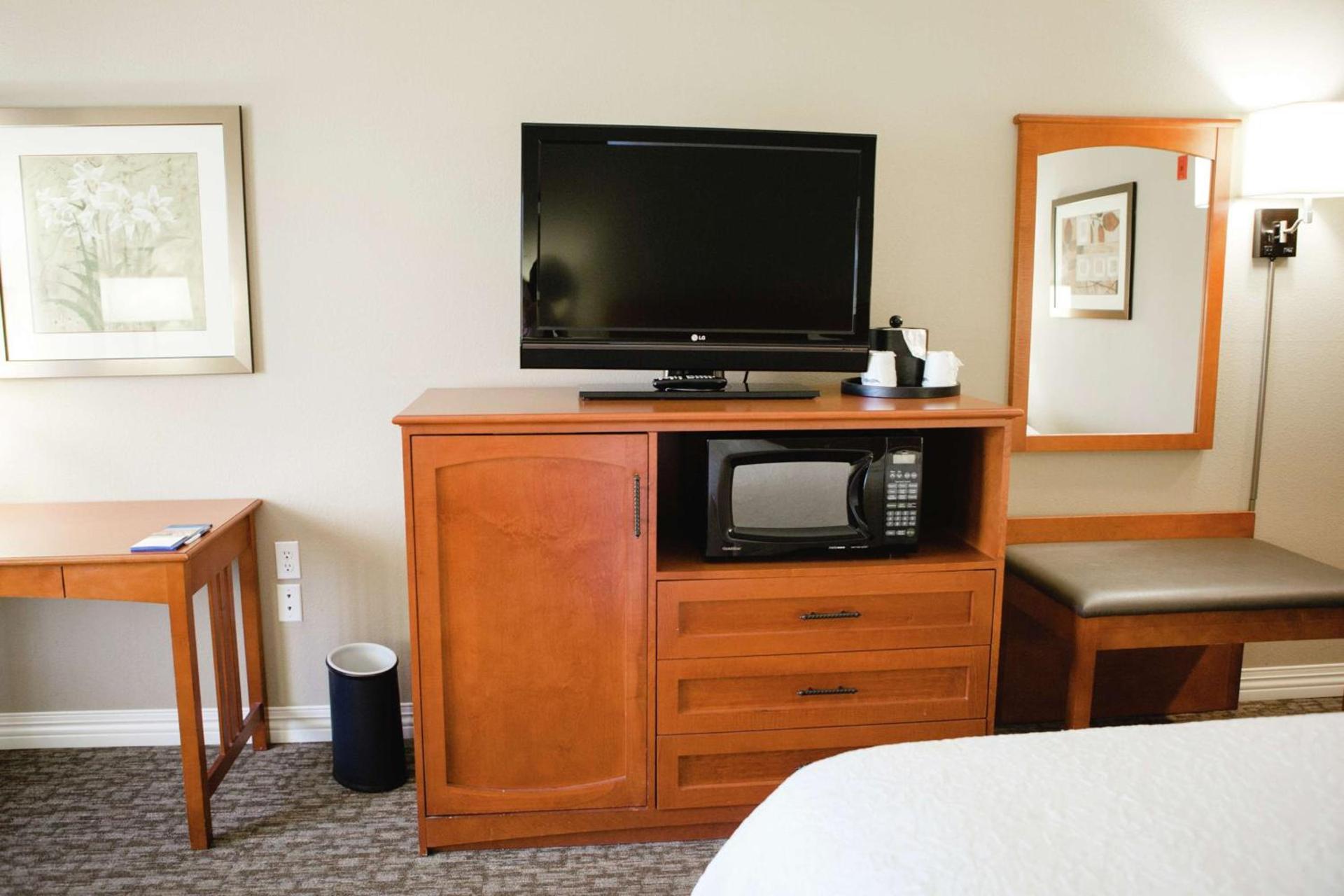 Hampton Inn Mitchell photo 22