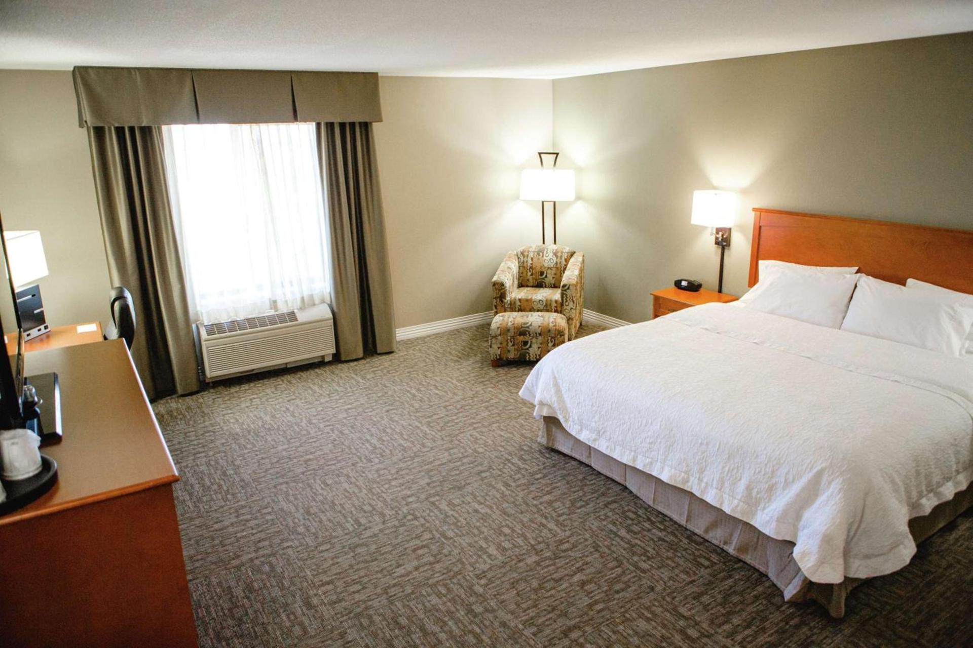 Hampton Inn Mitchell photo 23