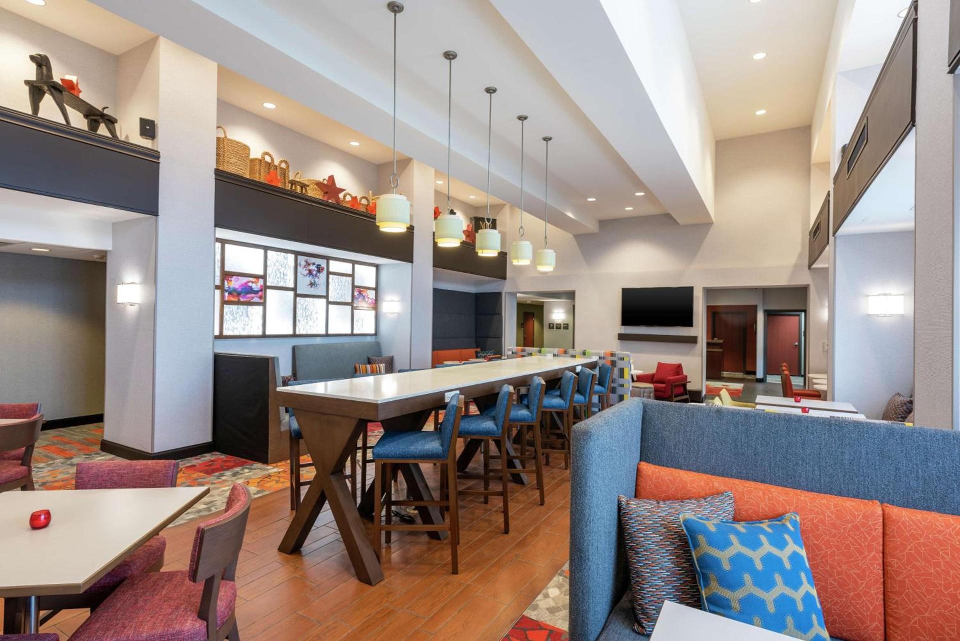 Hampton Inn & Suites Marshalltown photo 4