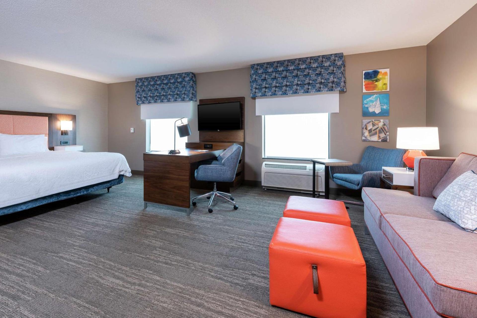 Hampton Inn & Suites Marshalltown photo 20