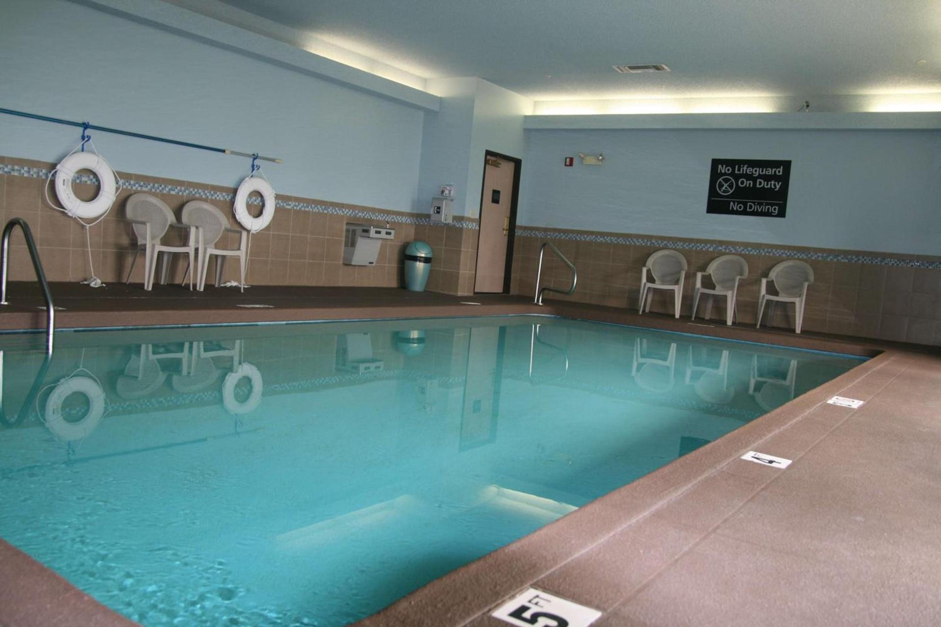 Hampton Inn Olathe photo 3