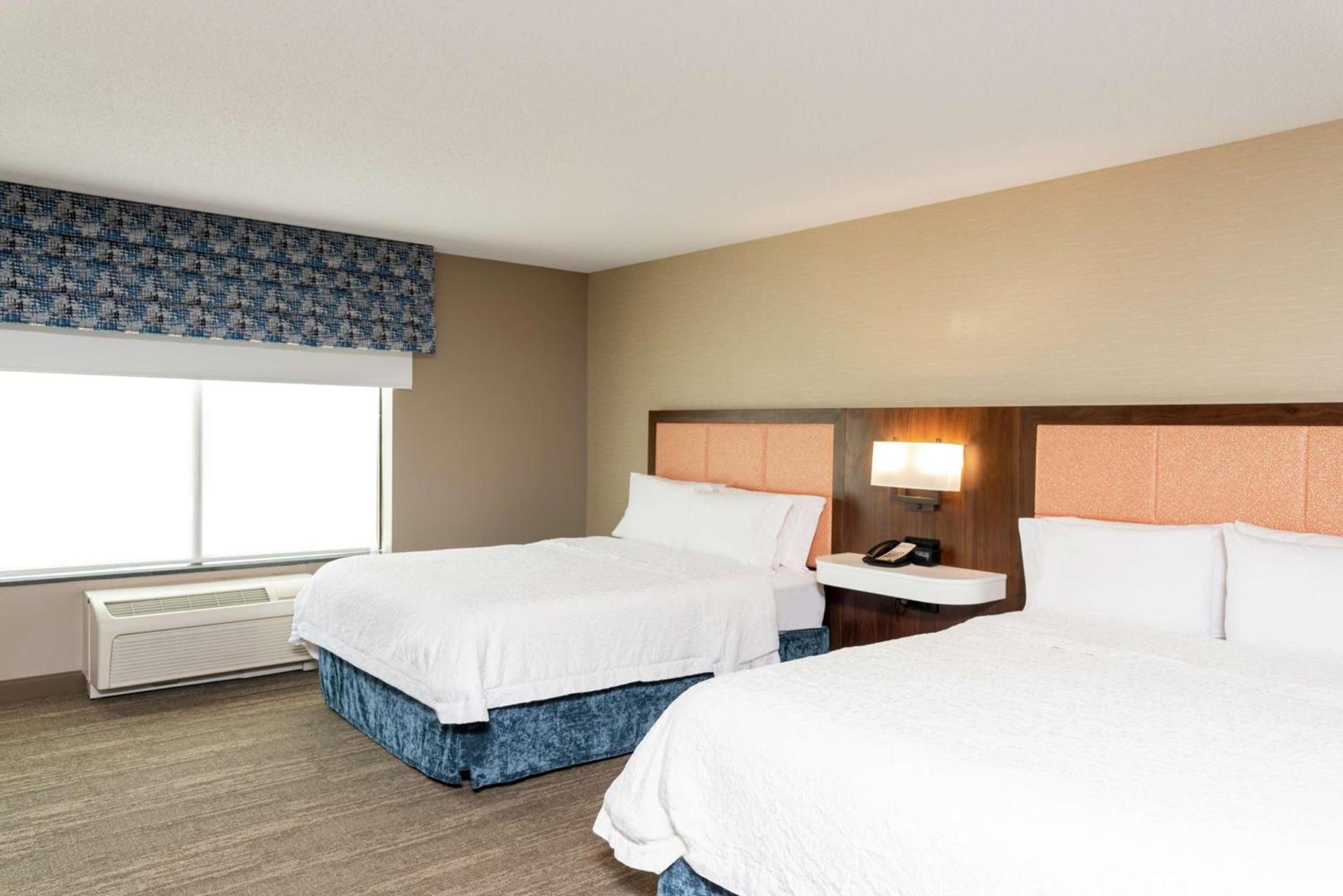 Hampton Inn & Suites Marshalltown photo 34