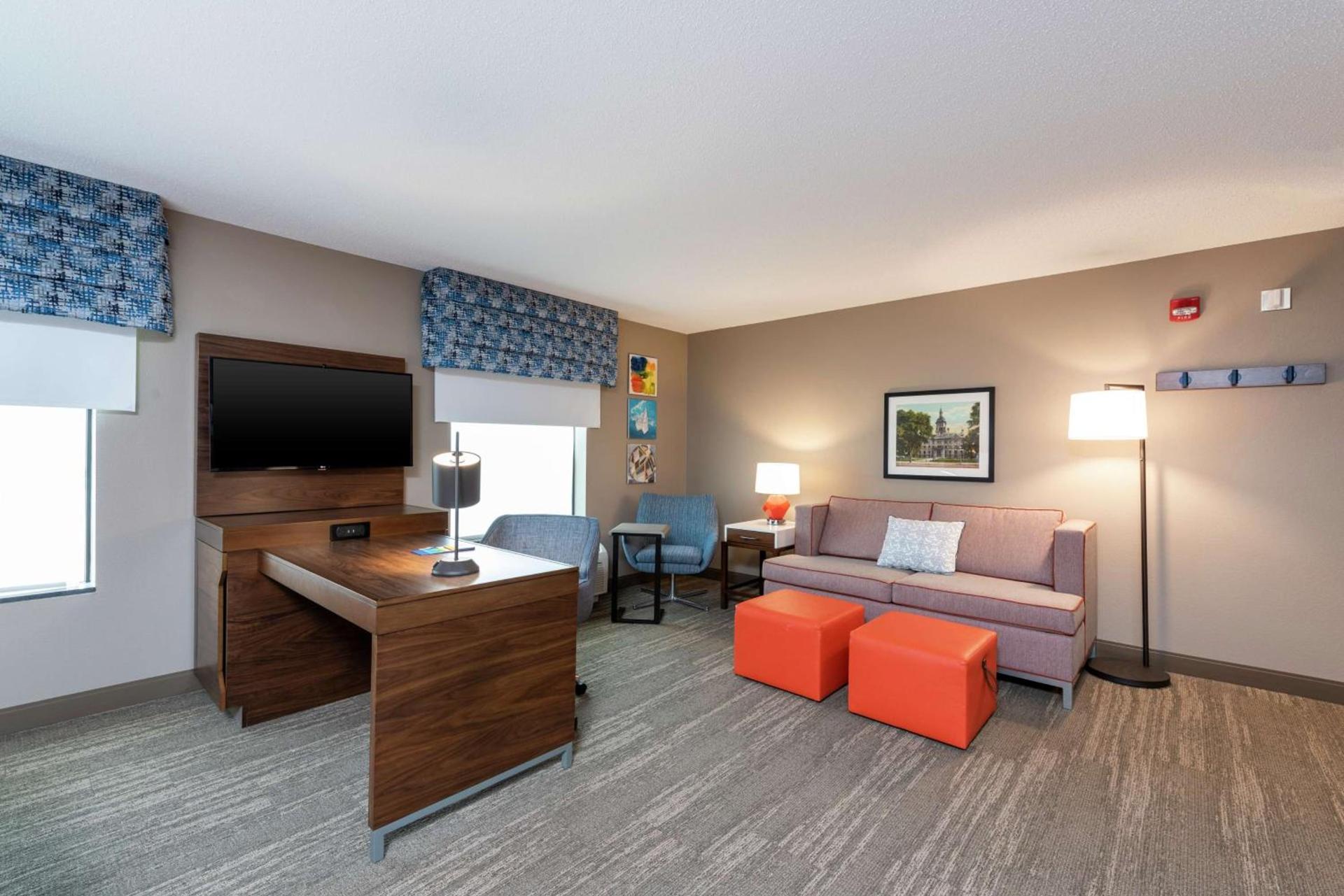 Hampton Inn & Suites Marshalltown photo 41