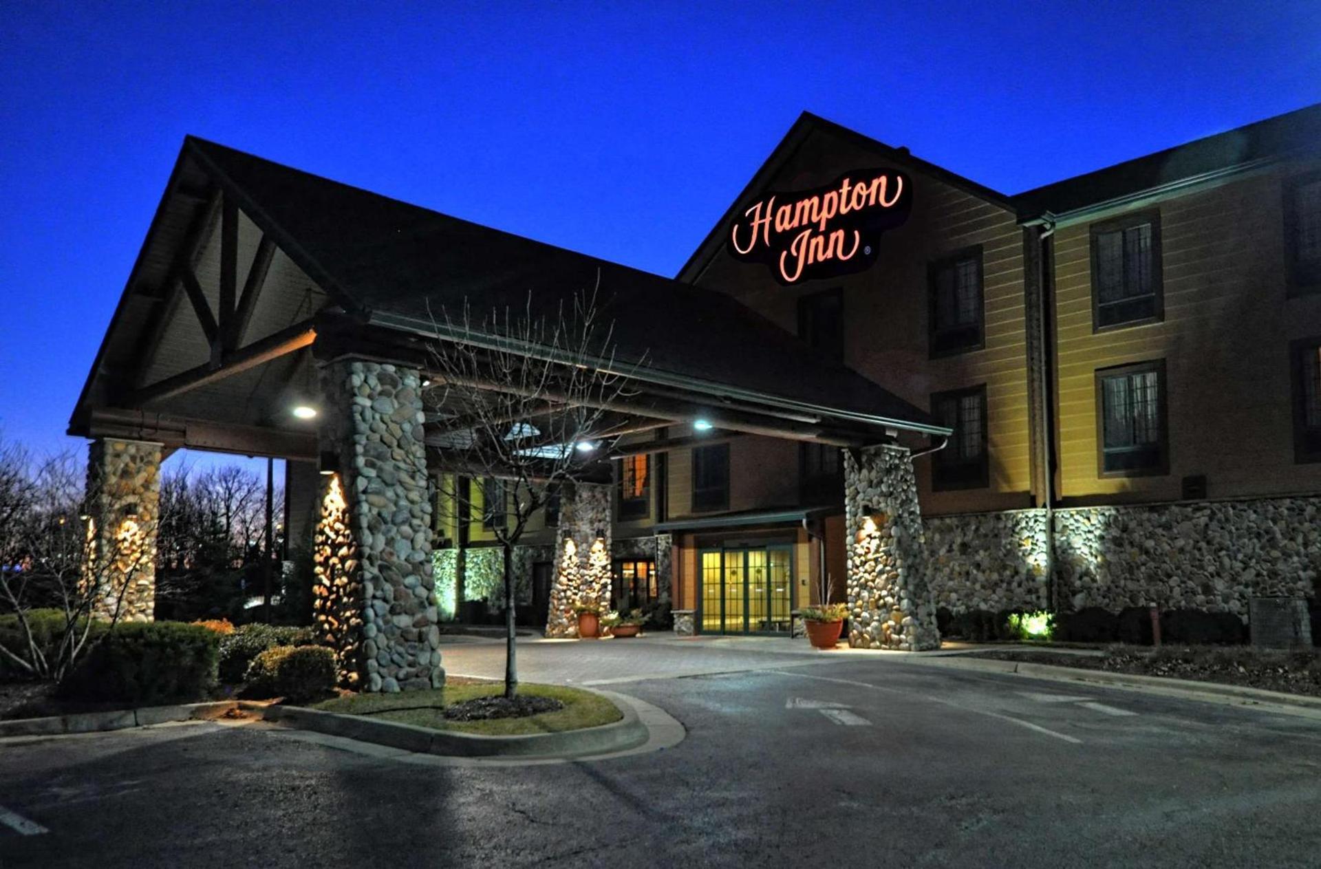 Hampton Inn Kansas City The Legends photo 2