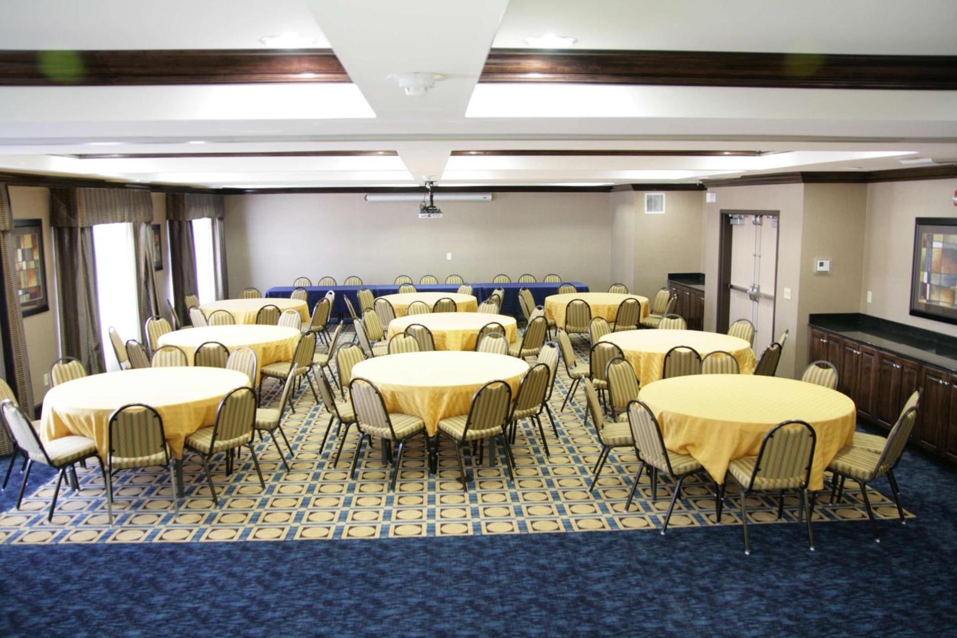 Hampton Inn Olathe photo 46