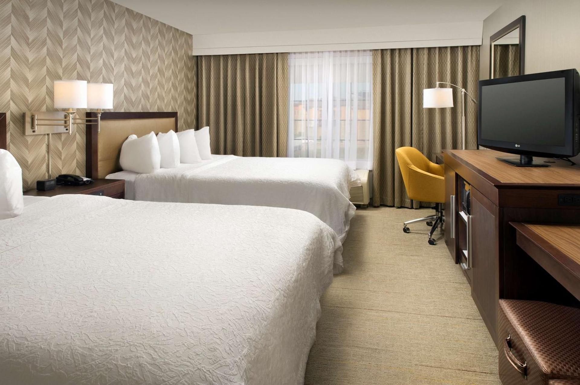 Hampton Inn Kansas City The Legends photo 21