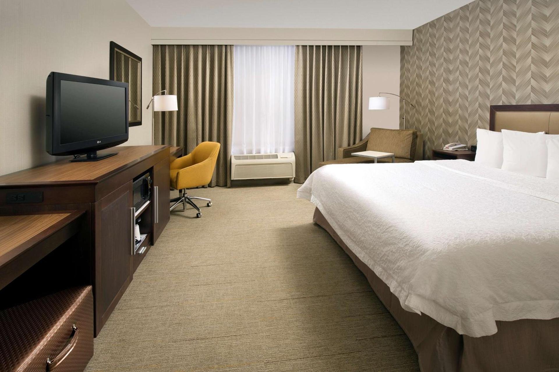Hampton Inn Kansas City The Legends photo 25