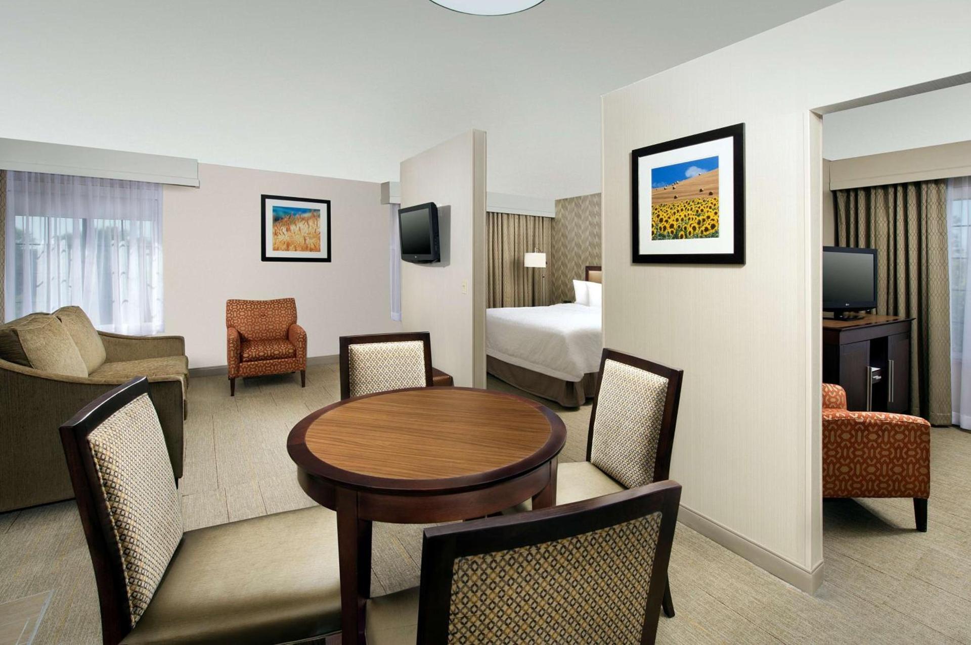 Hampton Inn Kansas City The Legends photo 24