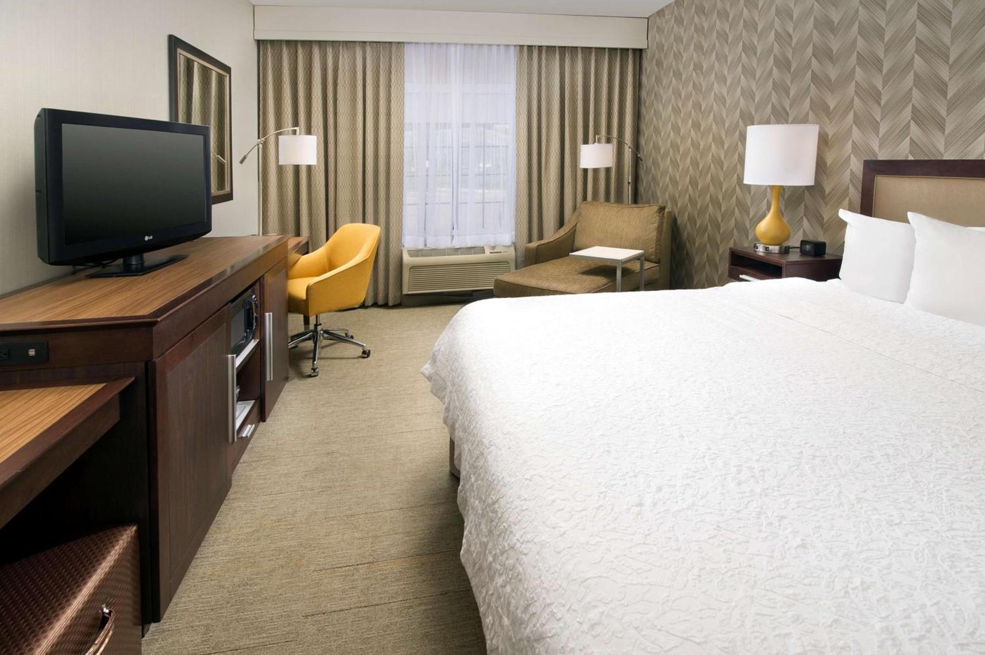Hampton Inn Kansas City The Legends photo 26