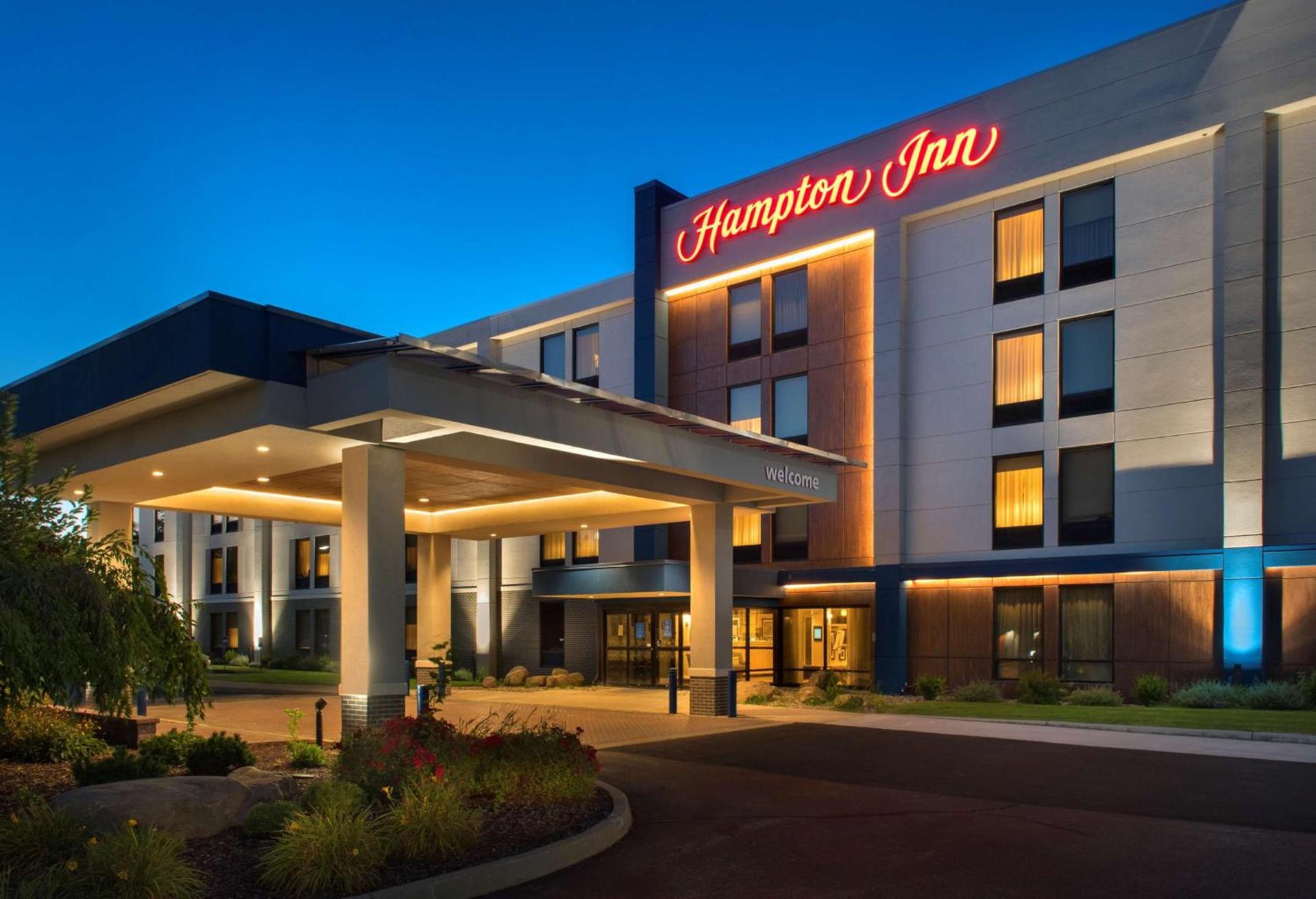 Hampton Inn Middletown photo 2