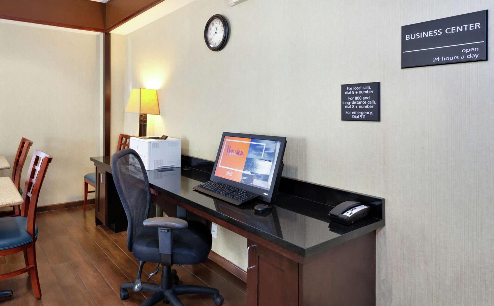 Hampton Inn Melbourne photo 31