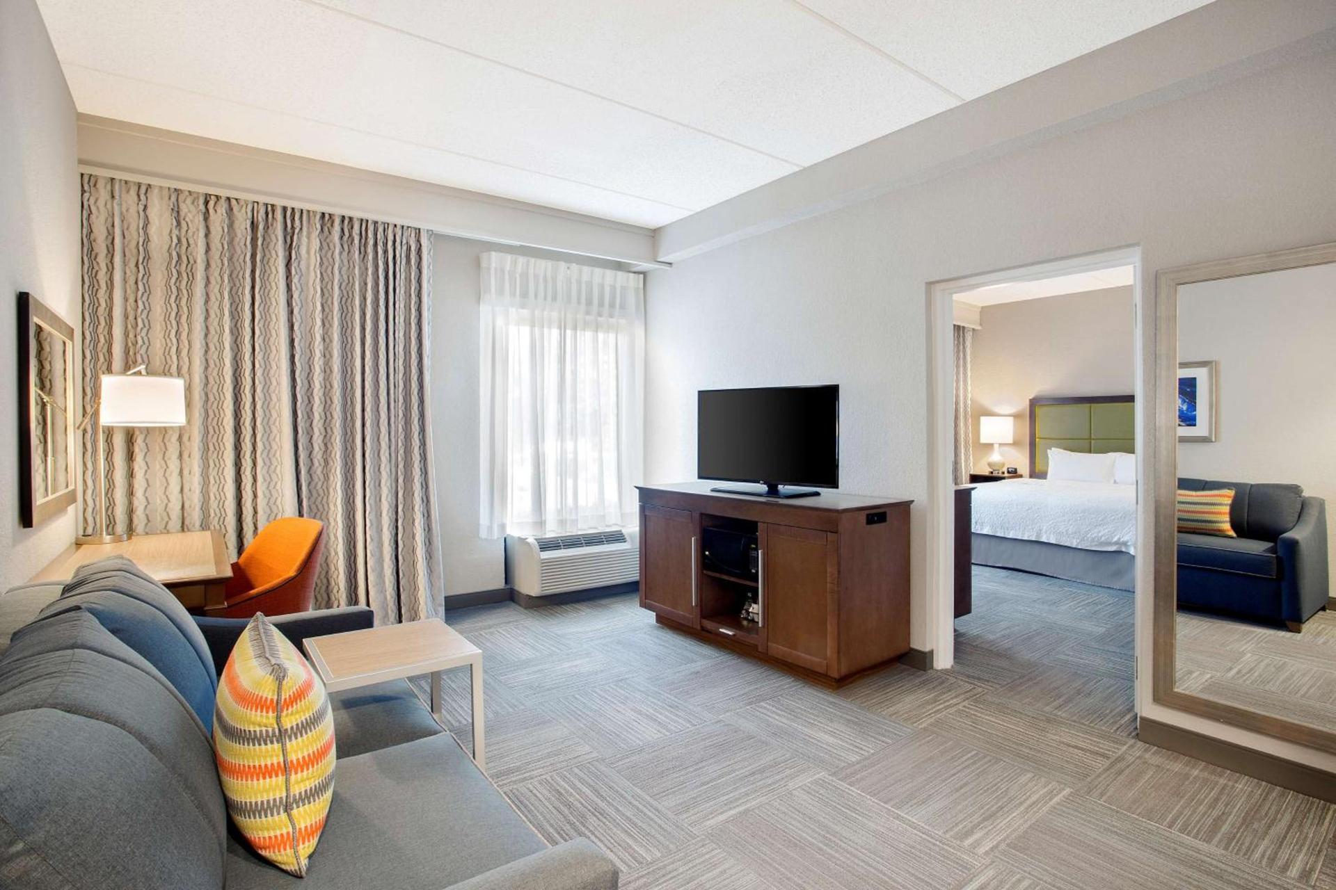 Hampton Inn Middletown photo 27