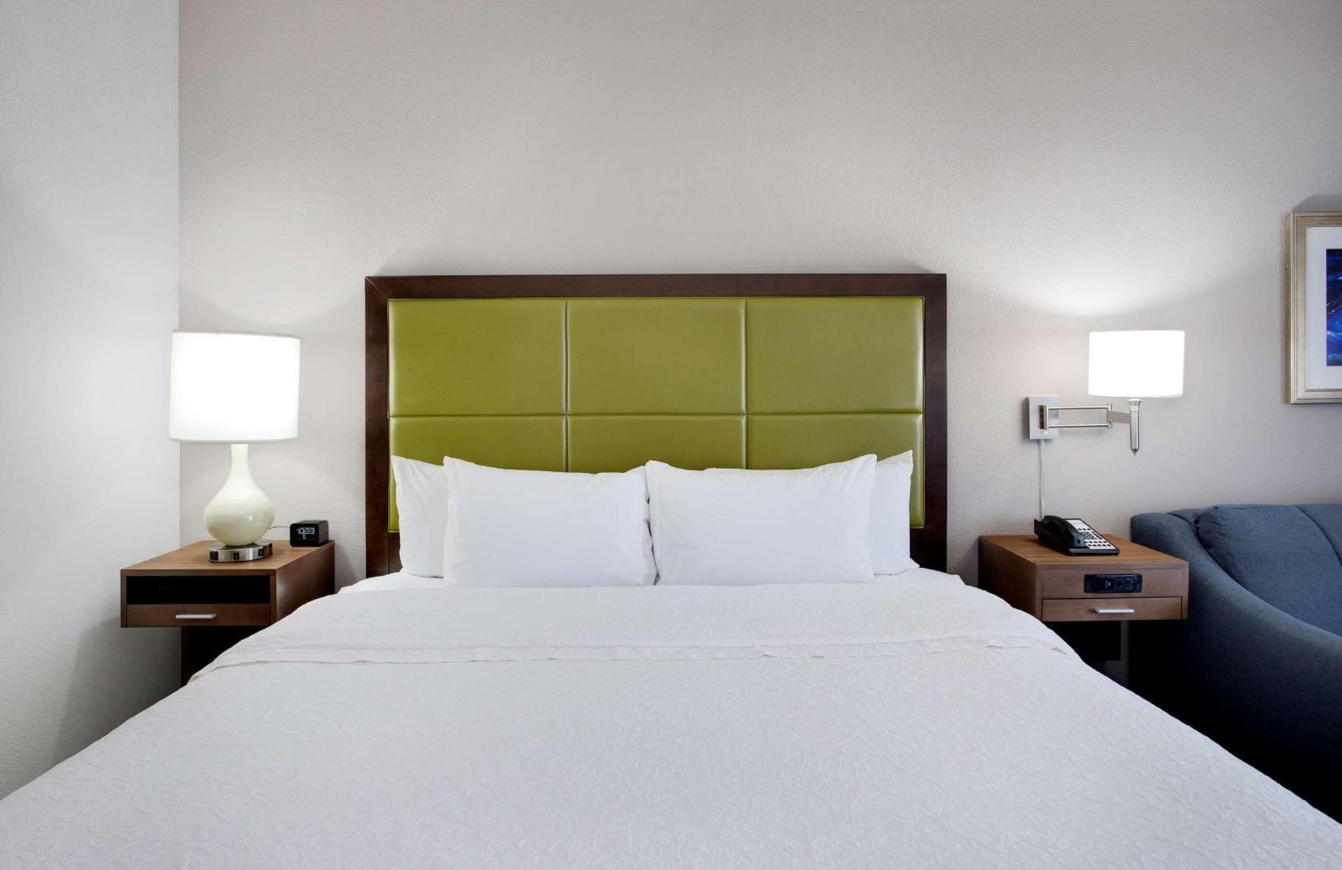 Hampton Inn Middletown photo 33