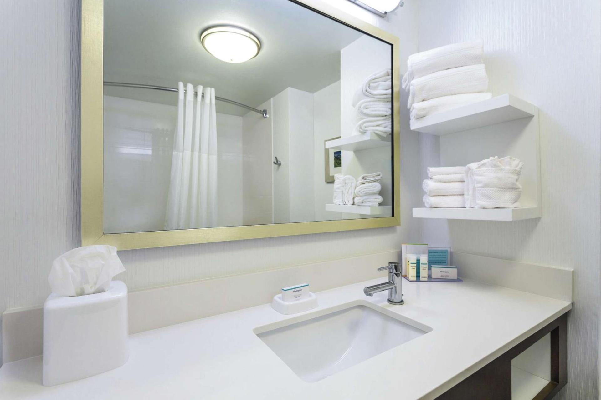 Hampton Inn Manassas photo 20