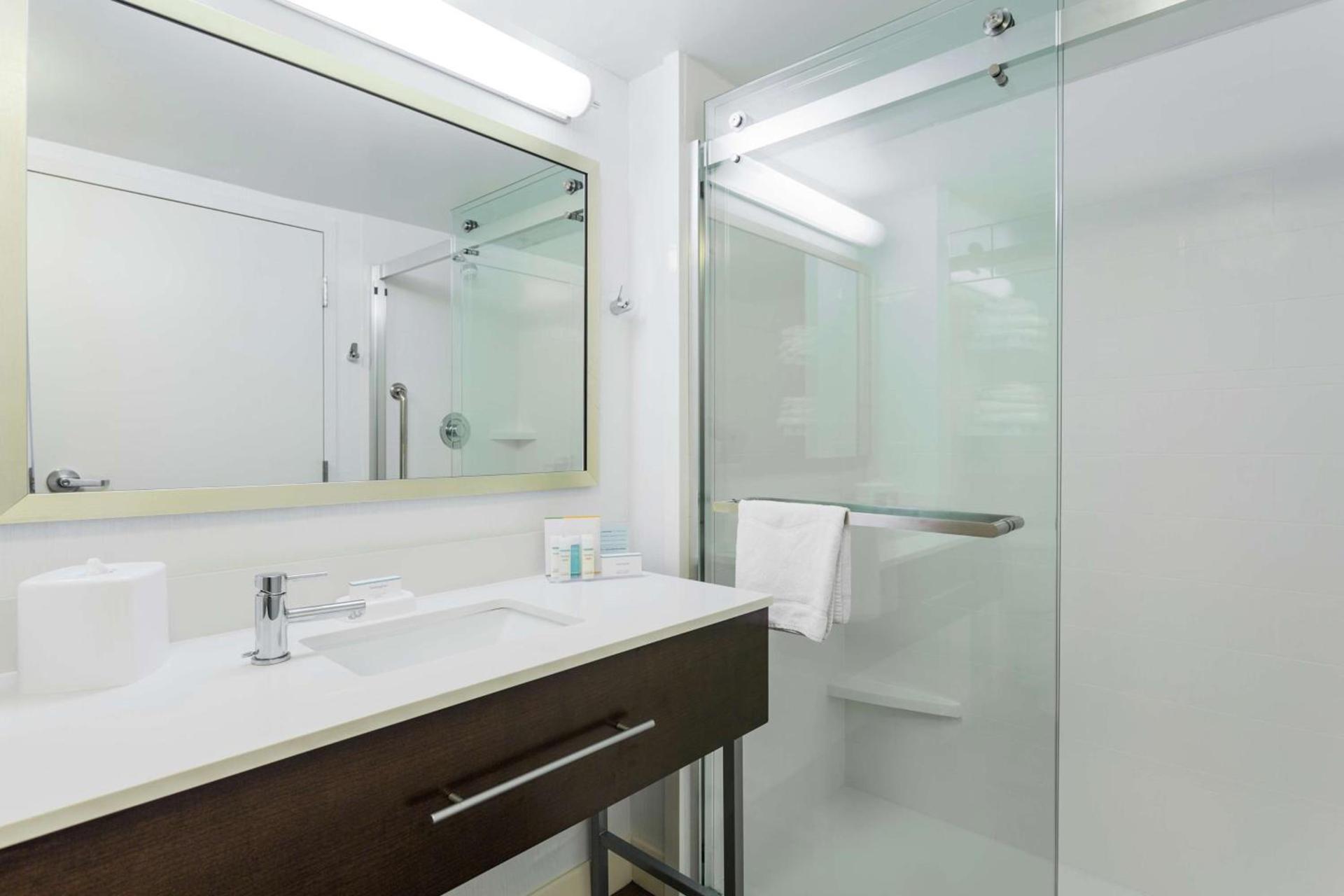 Hampton Inn Manassas photo 24