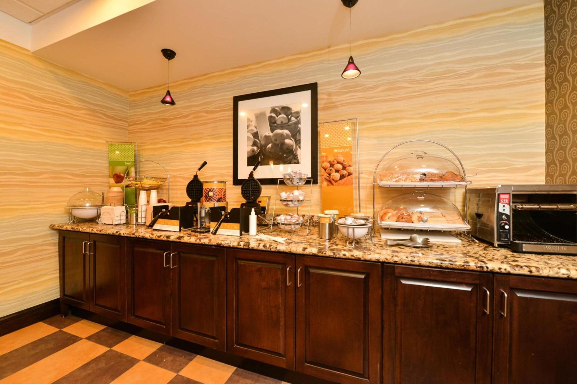 Hampton Inn West Monroe photo 15