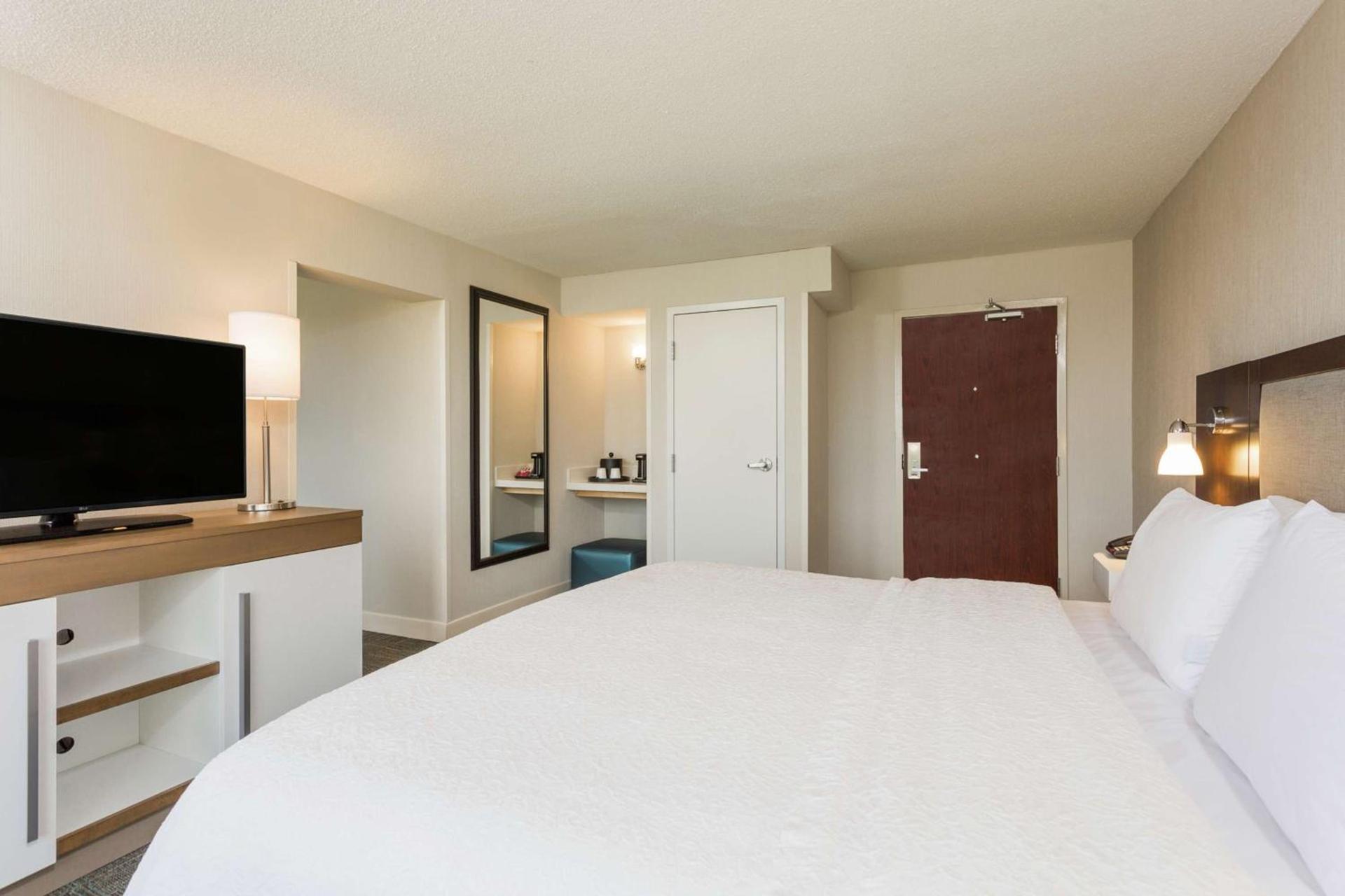 Hampton Inn Manassas photo 36