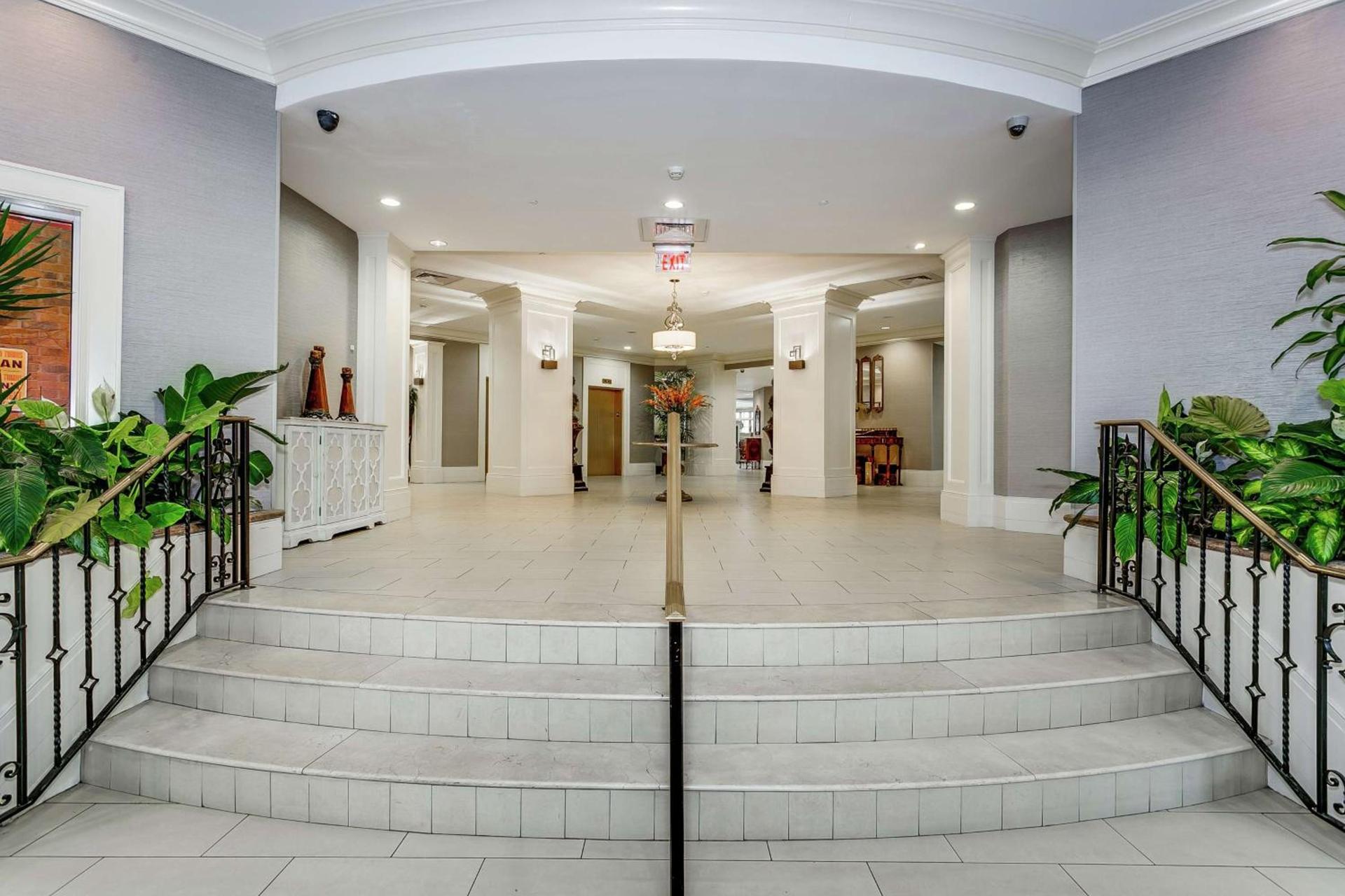 Hampton Inn & Suites Mobile - Downtown Historic District photo 8
