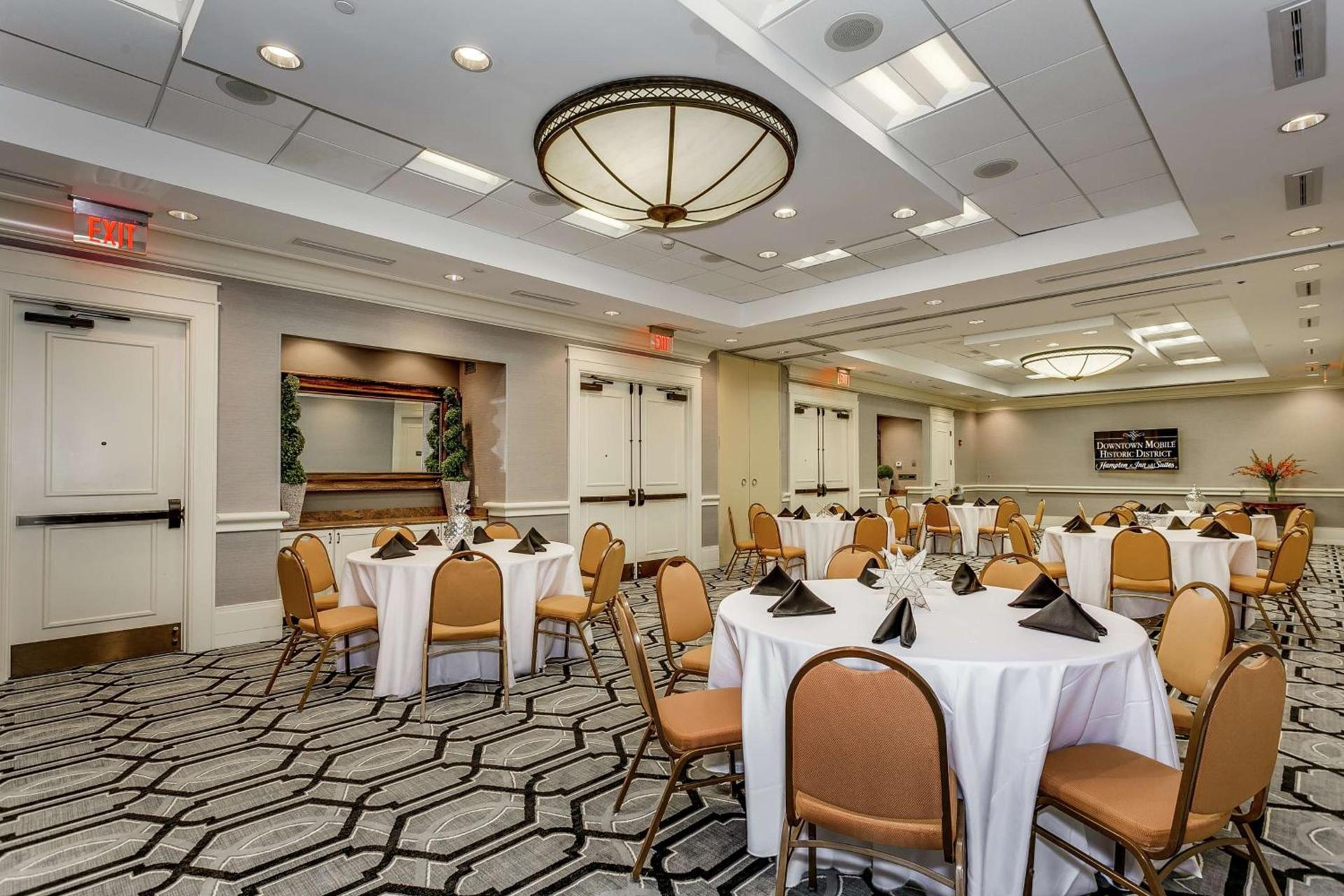 Hampton Inn & Suites Mobile - Downtown Historic District photo 15