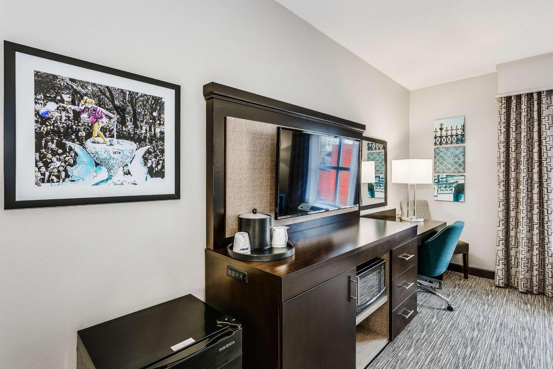 Hampton Inn & Suites Mobile - Downtown Historic District photo 30