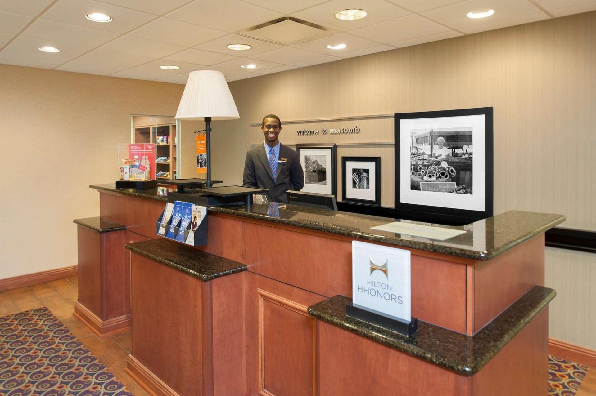 Hampton Inn Macomb photo 3